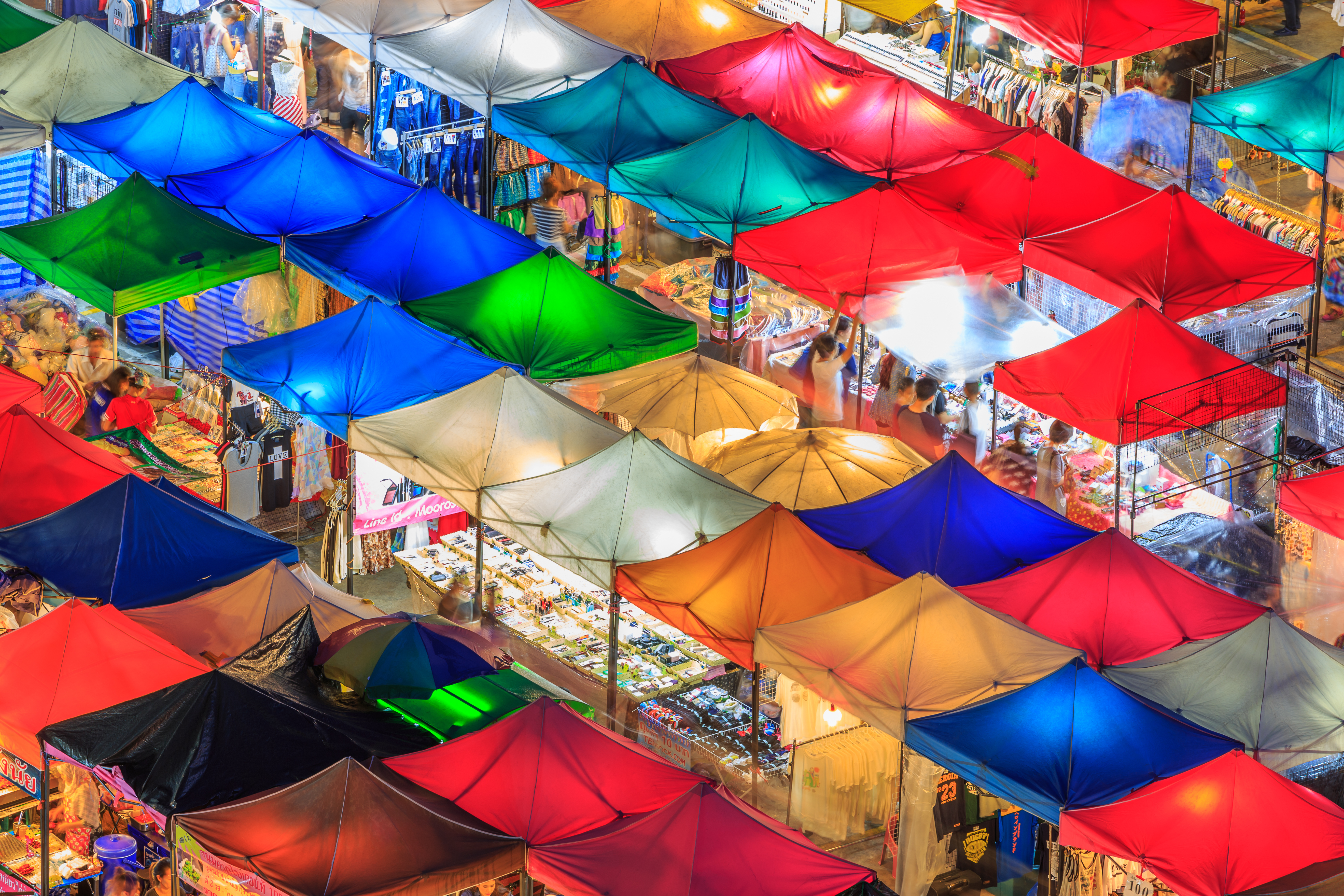 shutterstock_289432139 Bird eyes view of Talad Rod Fai Night Market, Ratchada, Bangkok, Thailand.jpg