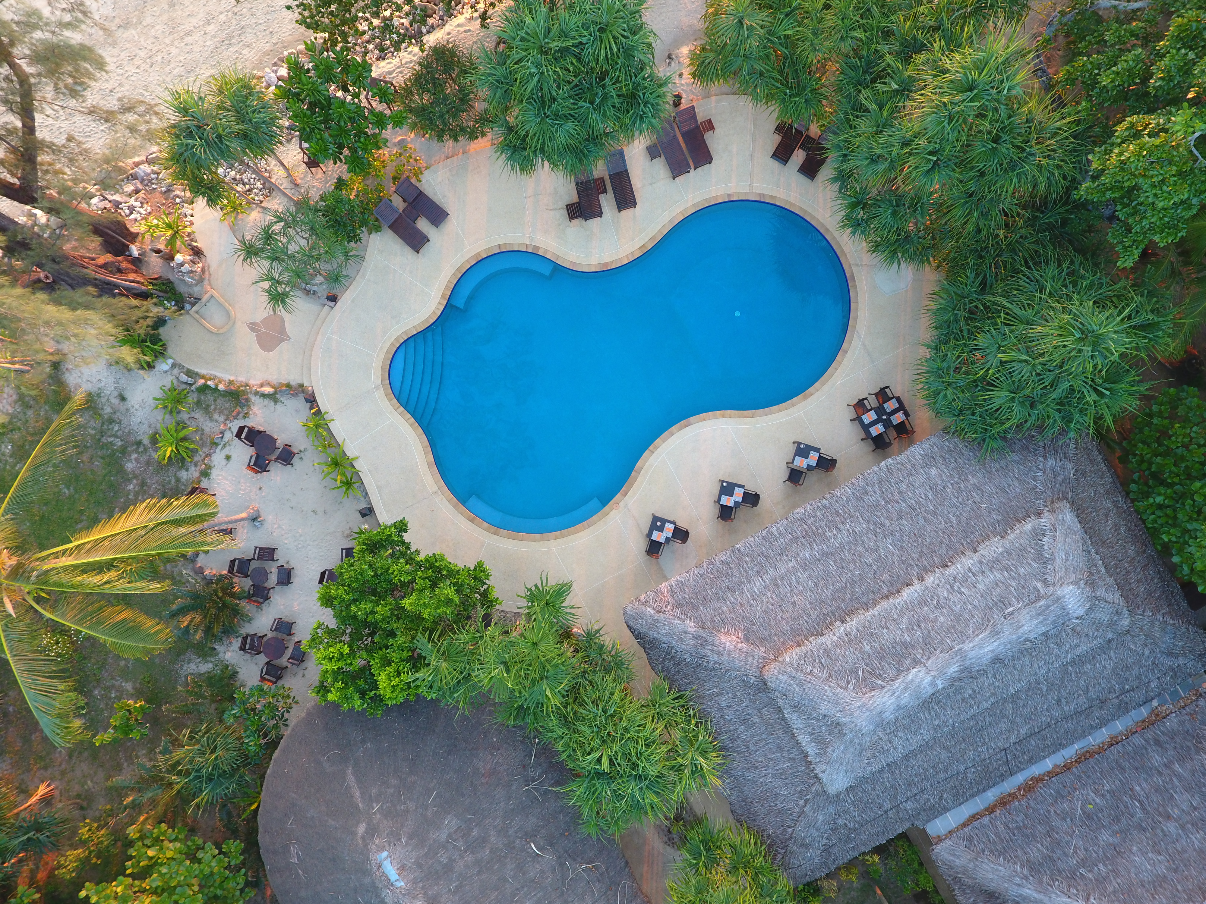 Drone Restaurant & Bar