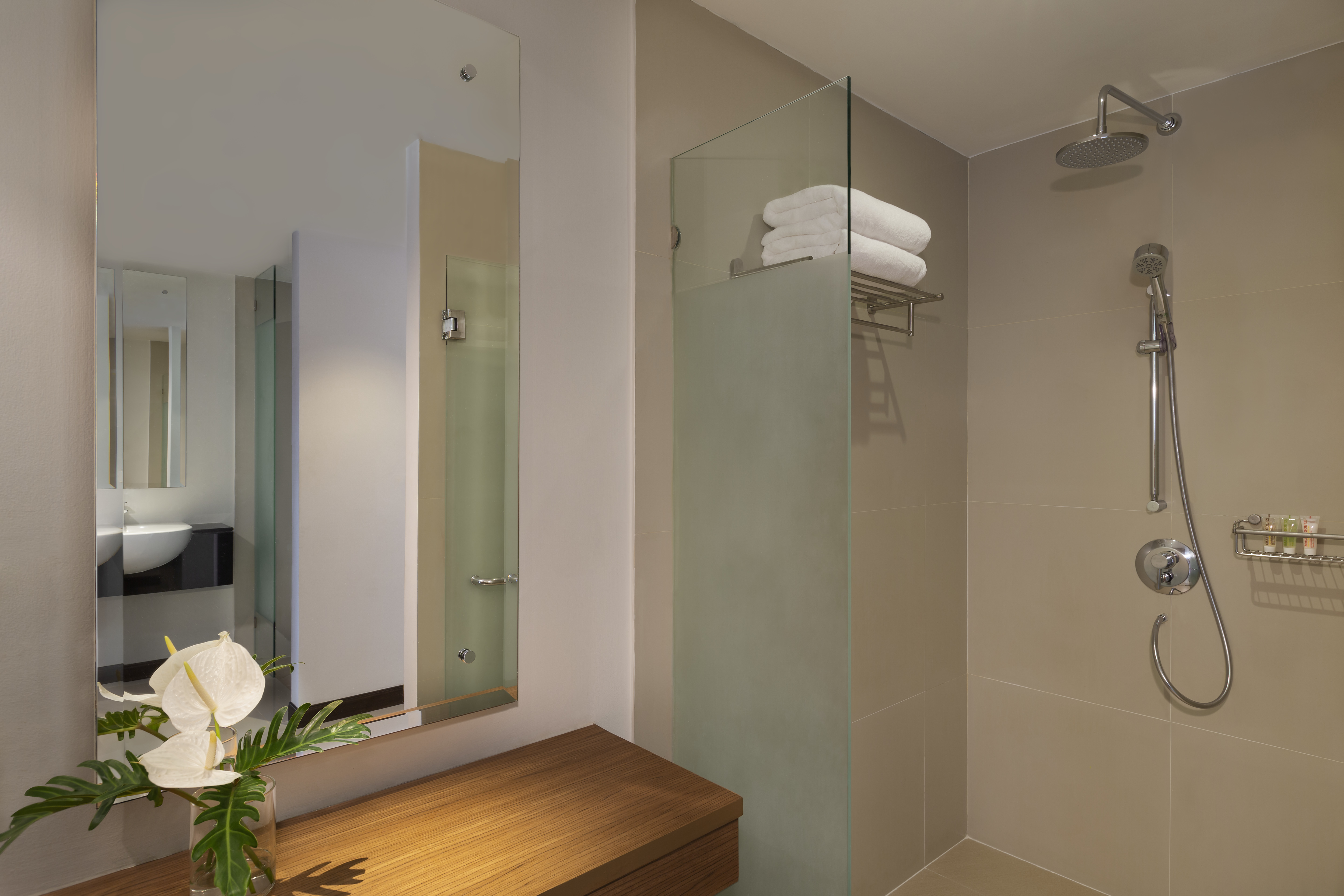 Avani Ao Nang Cliff Krabi Resort Guest Room Avani Superior Room Bathroom