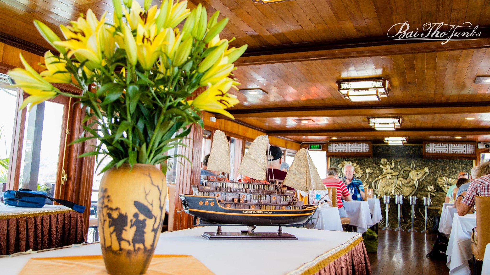 Victory Cruise Restaurant 3