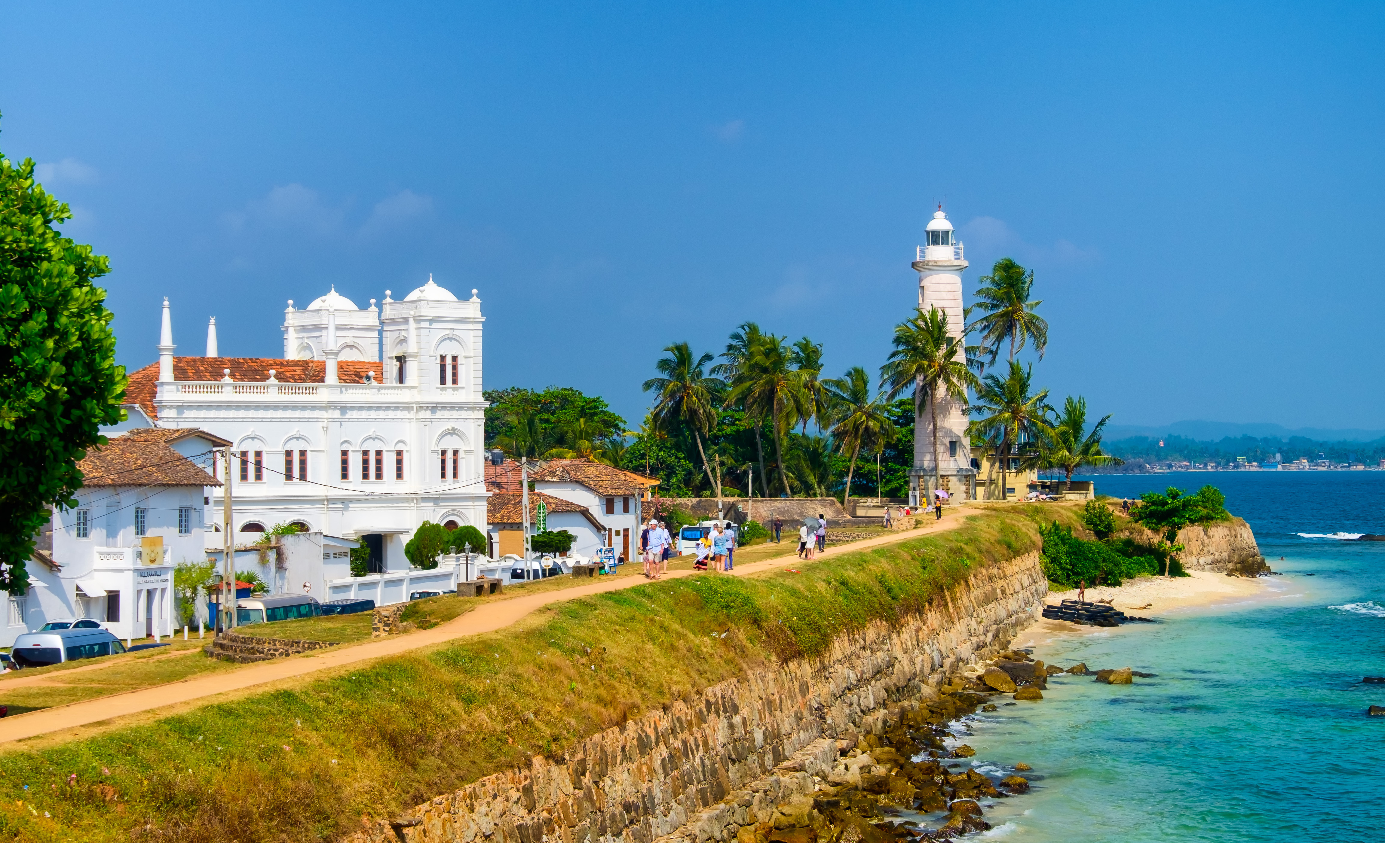 shutterstock_548569186 GALLE,SRI LANKAJANUARY 28,2016 The Galle lighthous.jpg