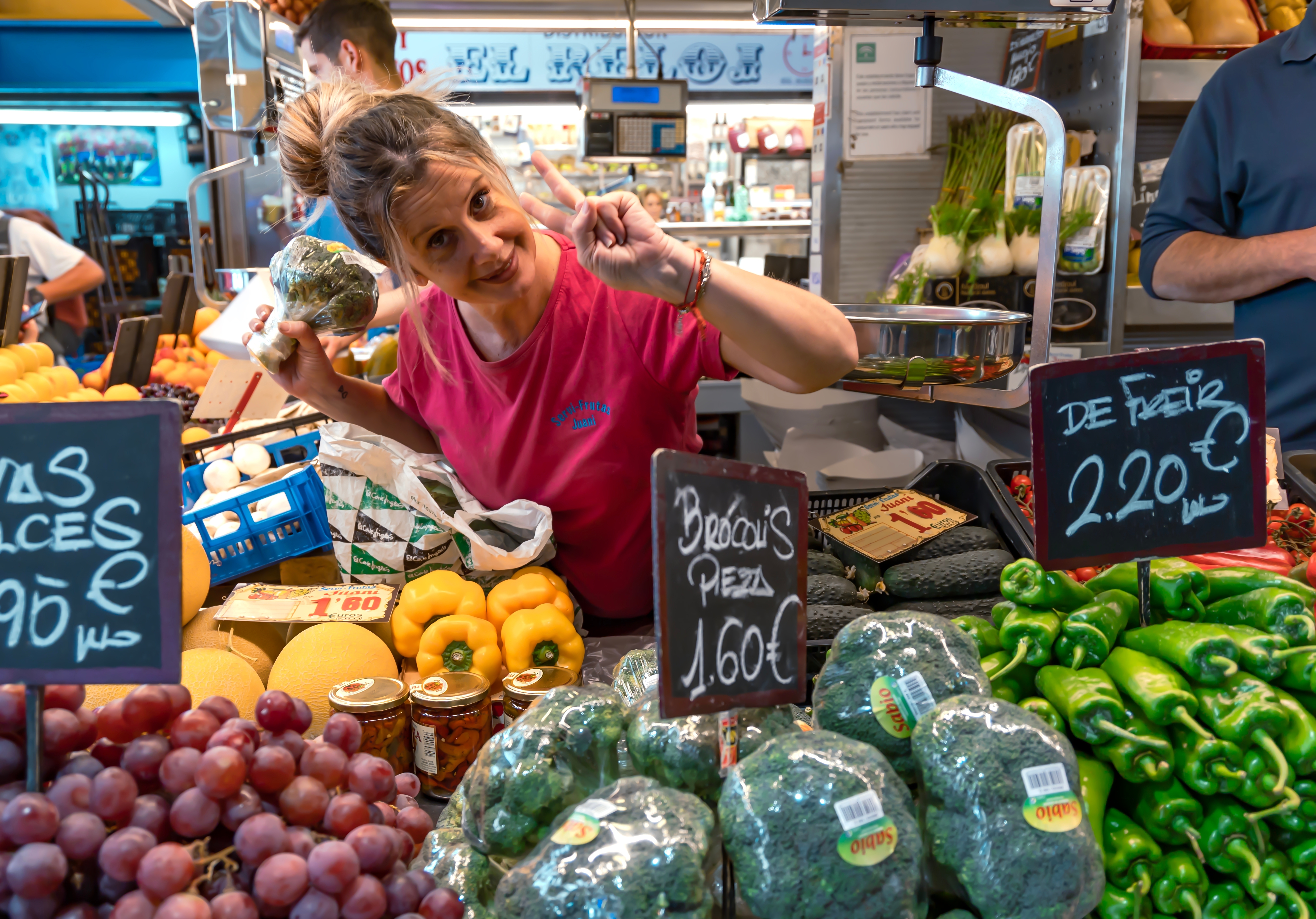 Mercado Central Atarazanas Shutterstock 2444377165 (1)