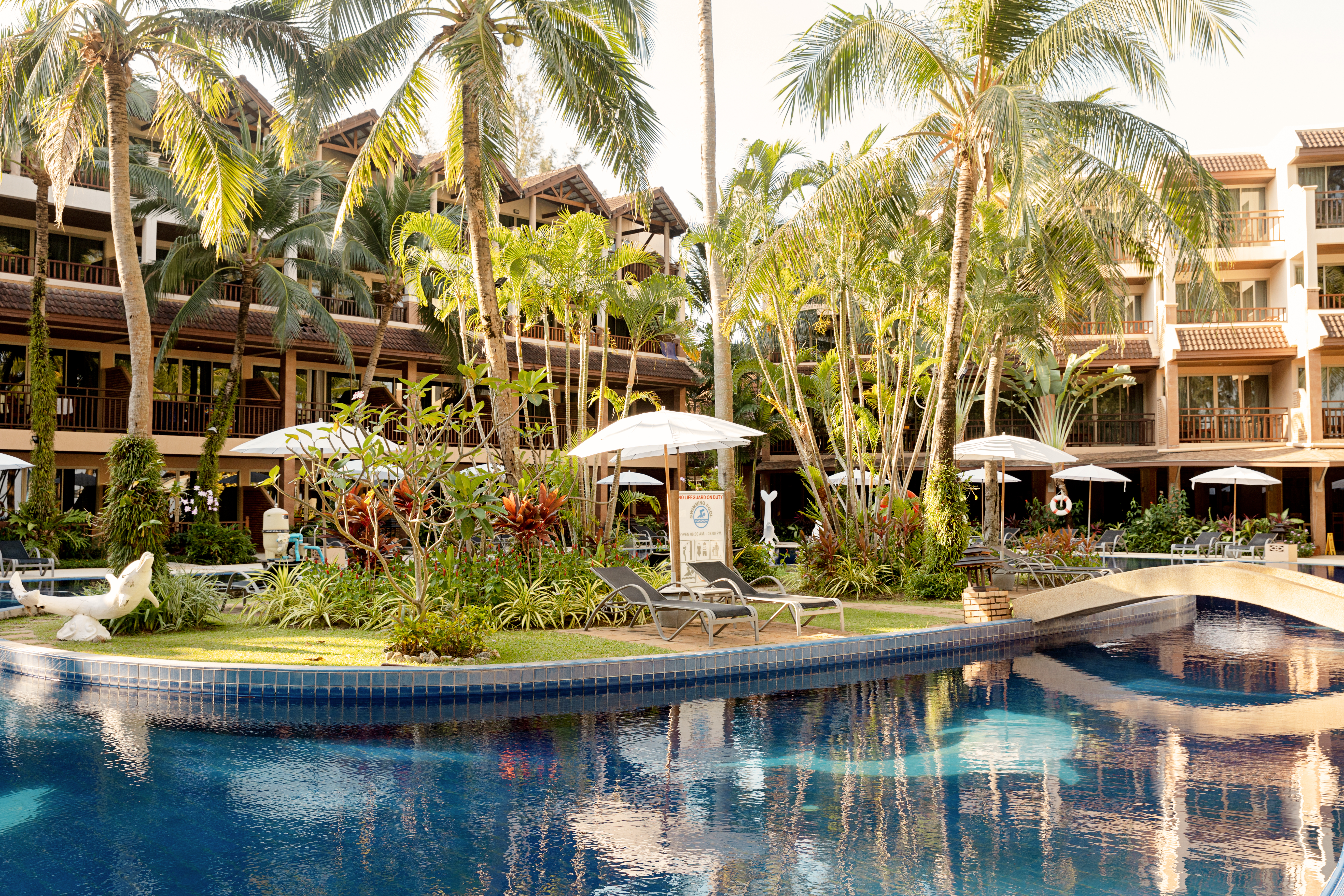 Poolfamily Wing 016 52017730872 O