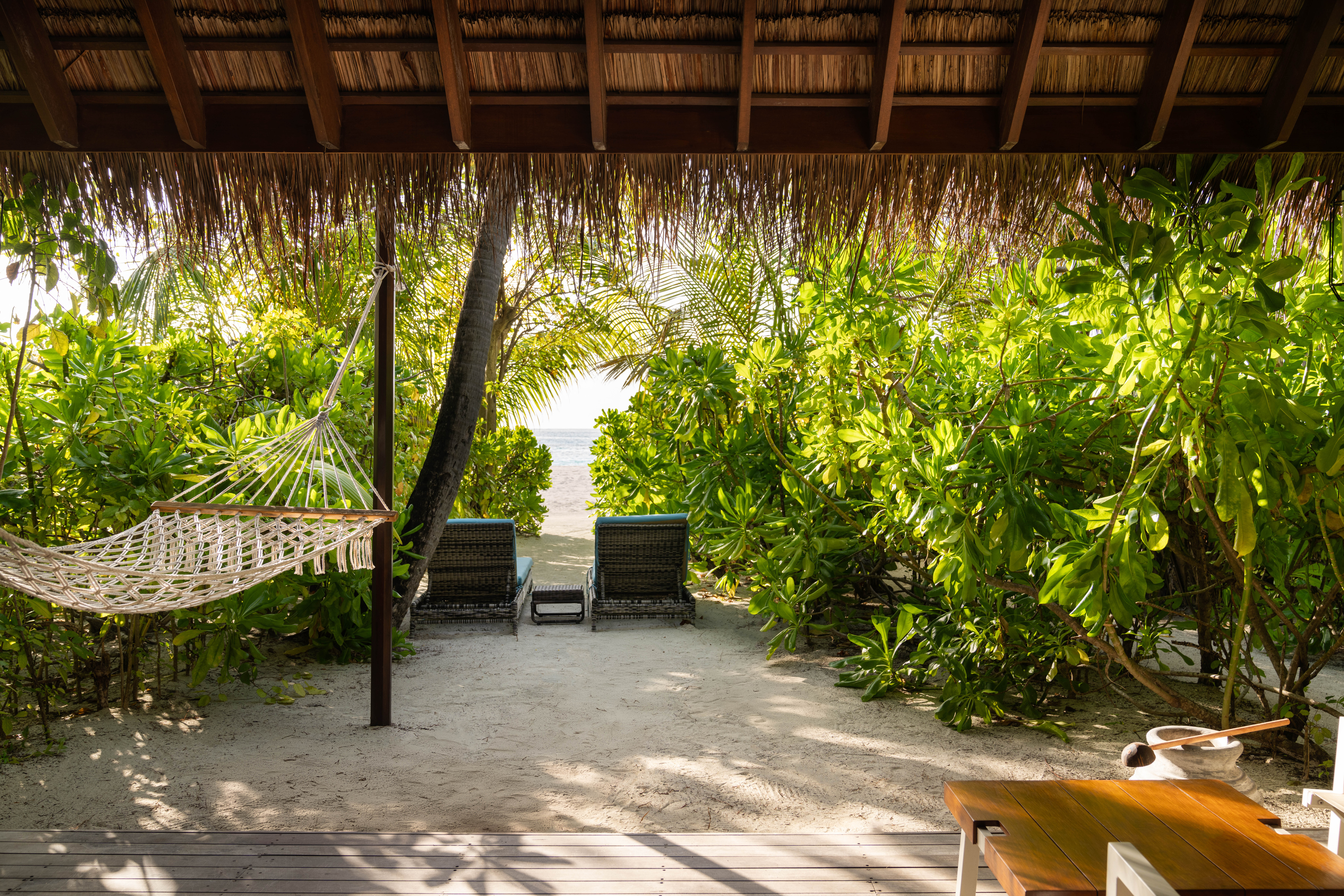 Constance Moofushi Accommodation Beach Villa 07