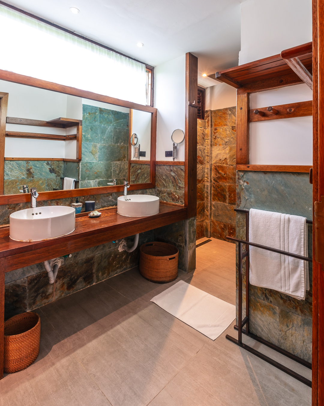 20231113 135319 ZENY8533 IG 1080