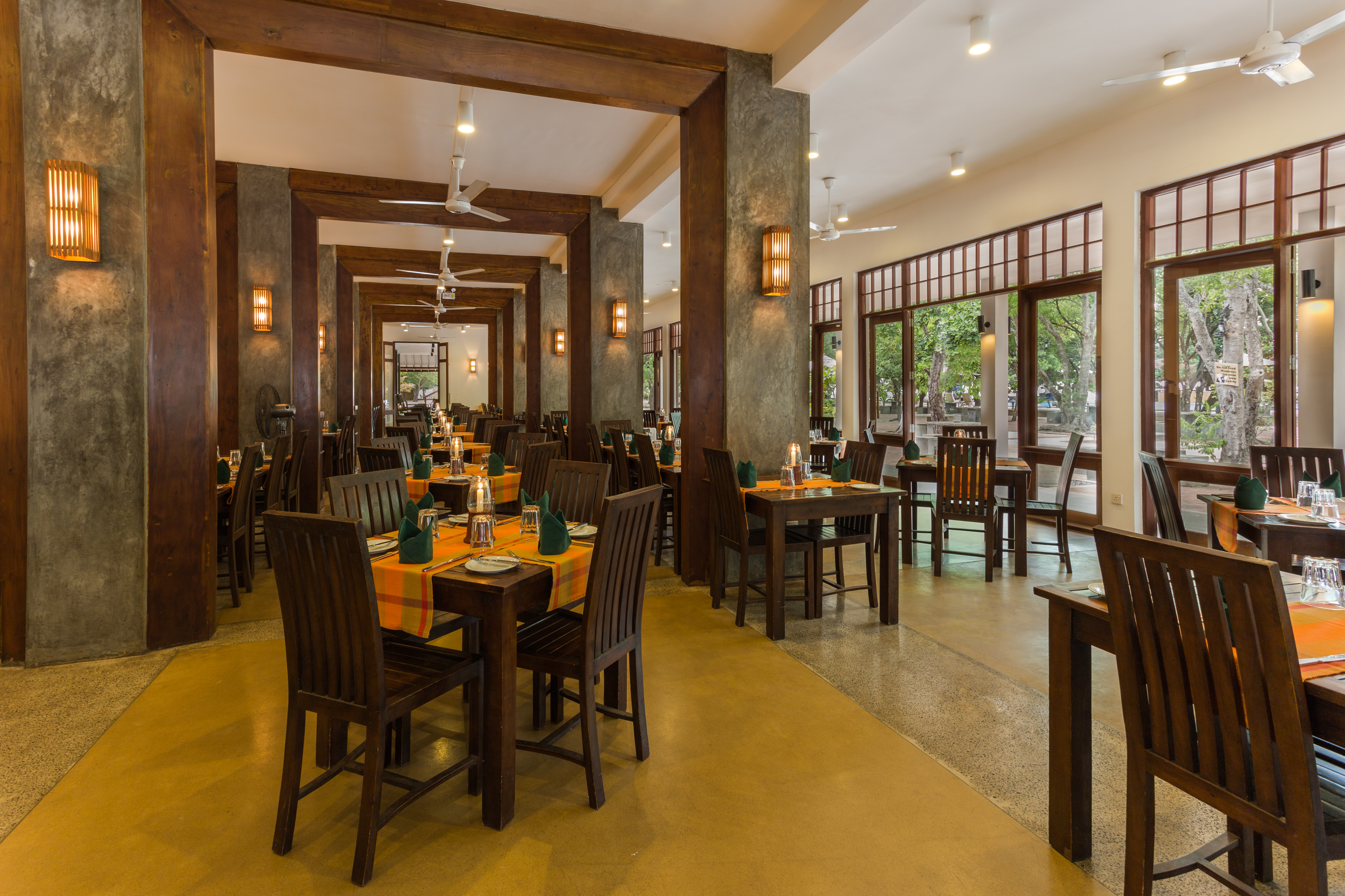 Main Restaurant 01