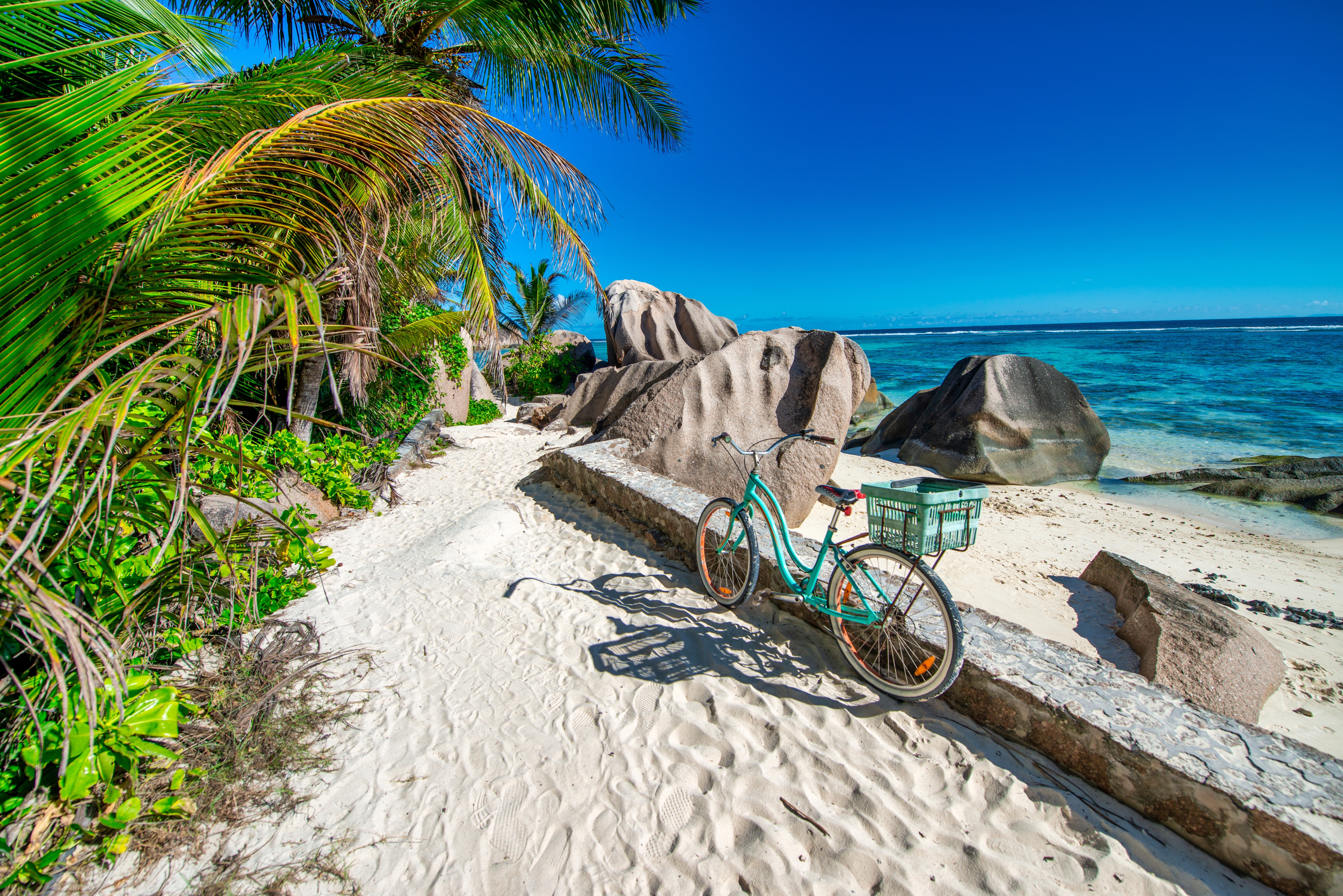 Shutterstock 2506317179 Amazing Landscape Of La Digue Island In The Seychelles Archipelago.