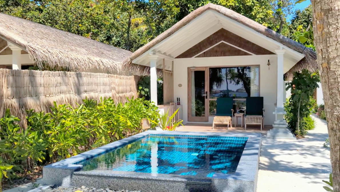 Deluxe Sunset Villa With Pool