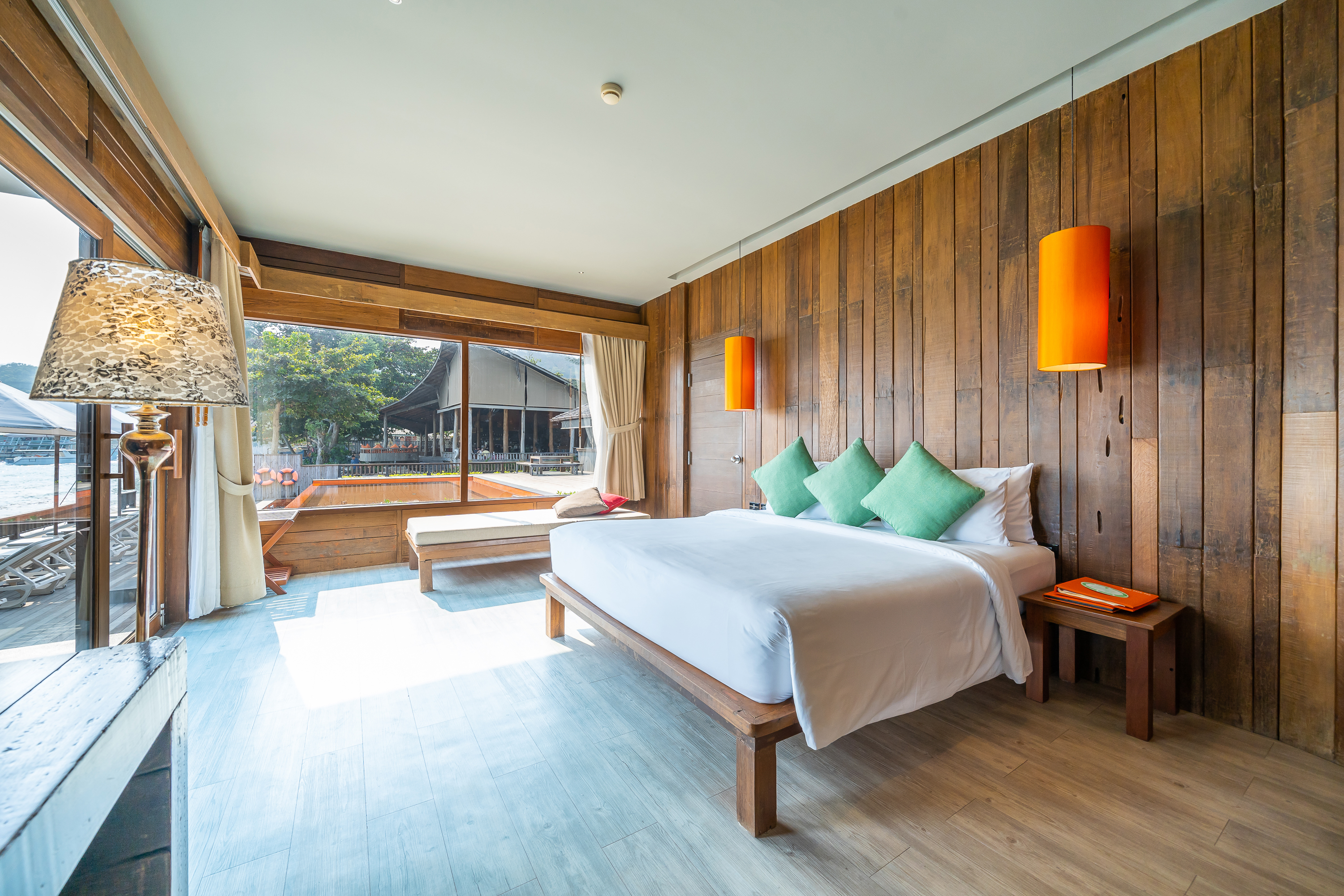 Beach Front Suite Bed With View