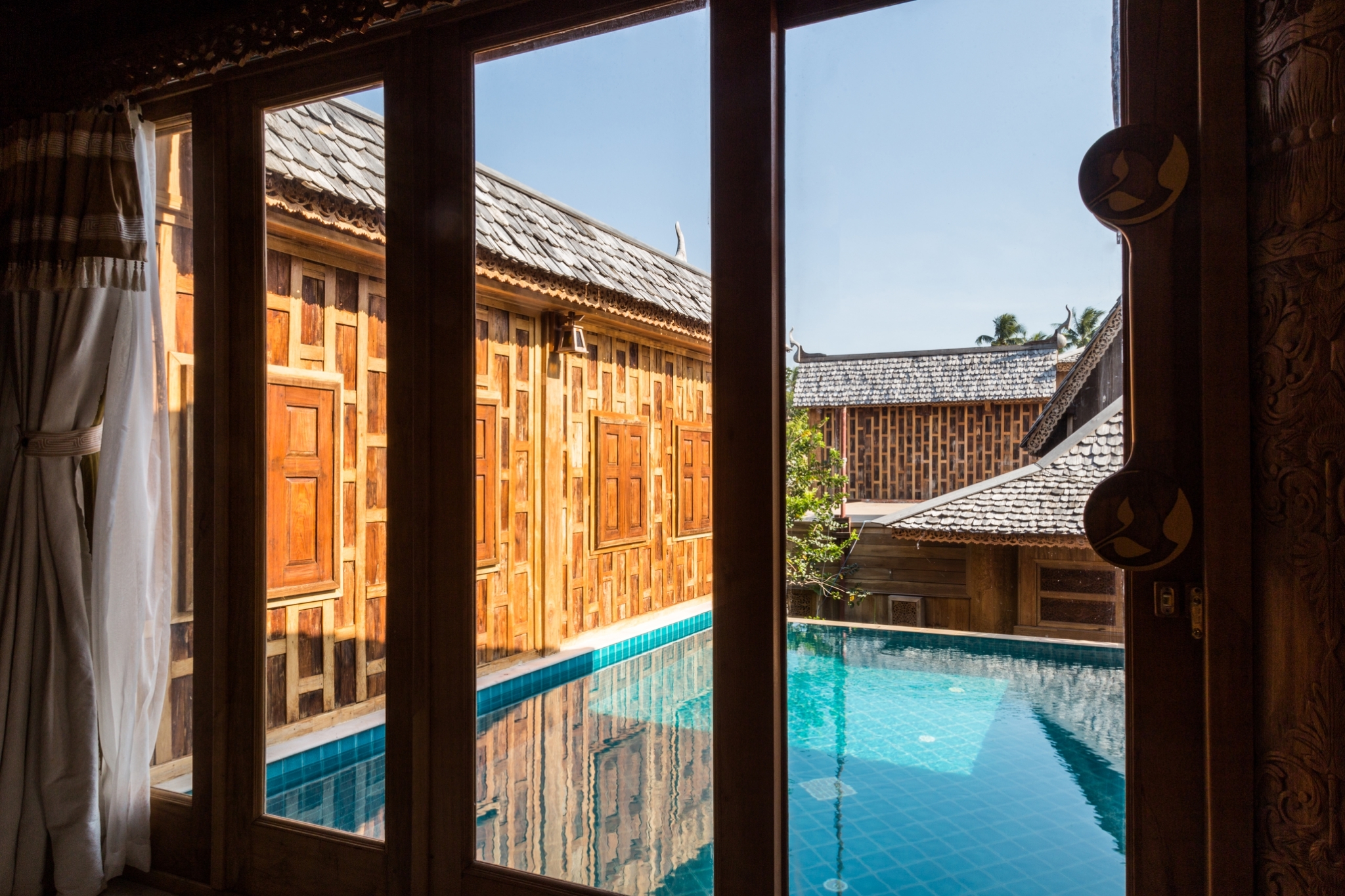 Deluxe Pool Suite 6
