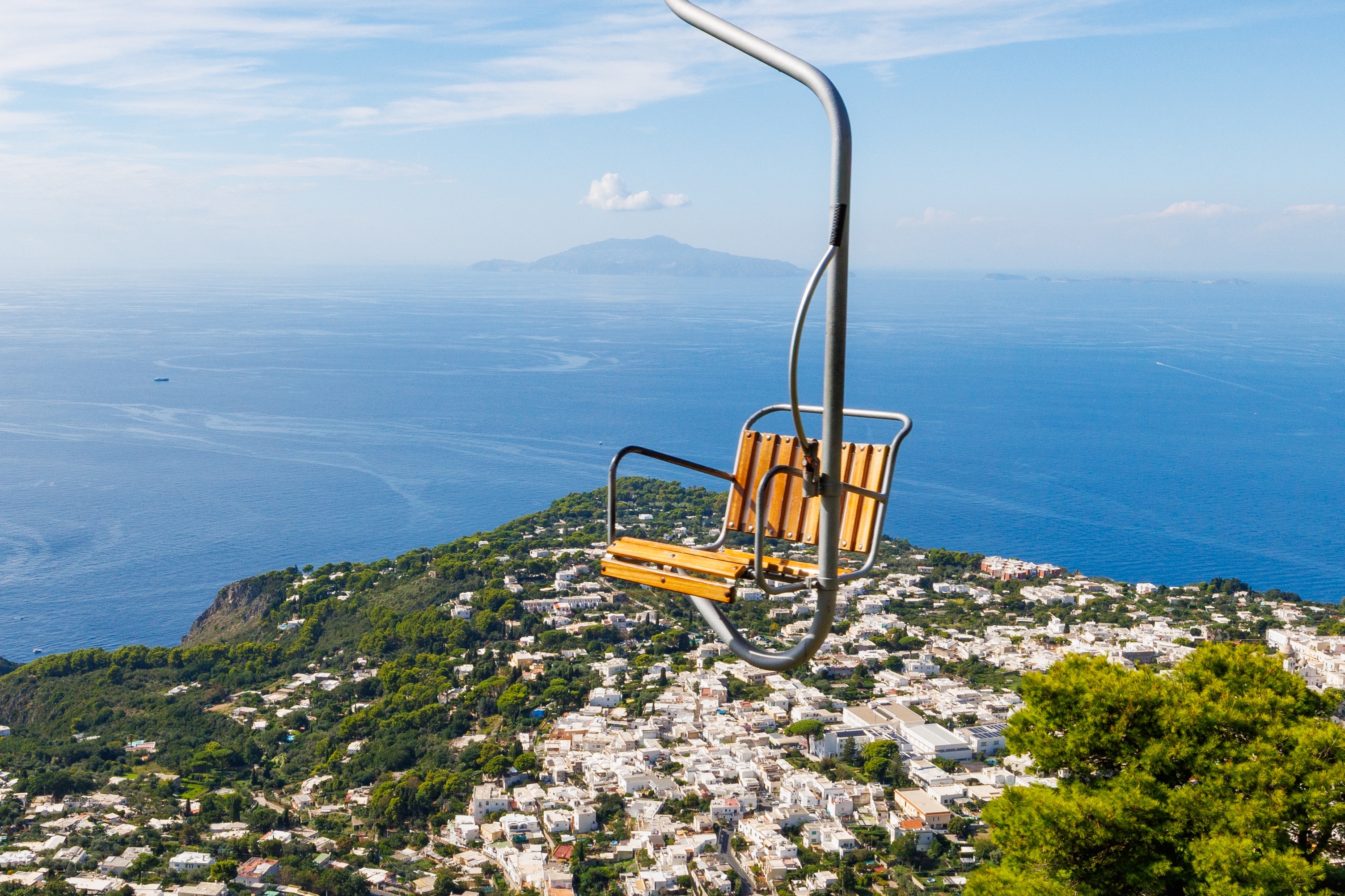 Shutterstock 2698046383