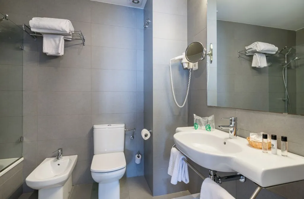Standard Exterior Room 1