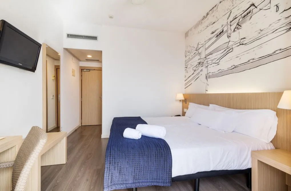 Seaview Room 6