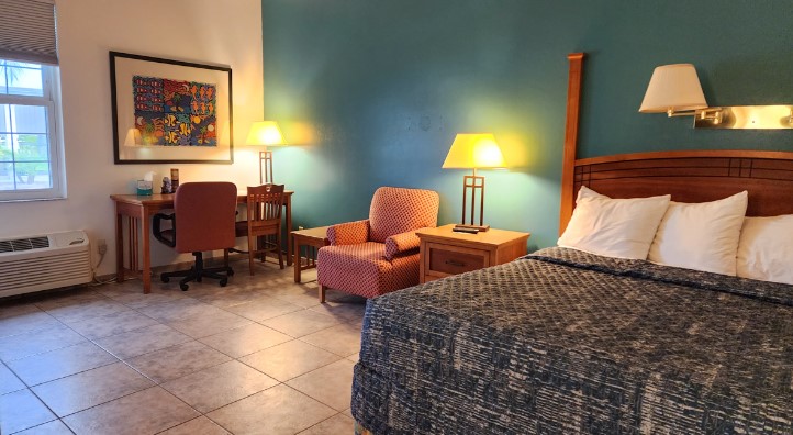 Ivey House King Room