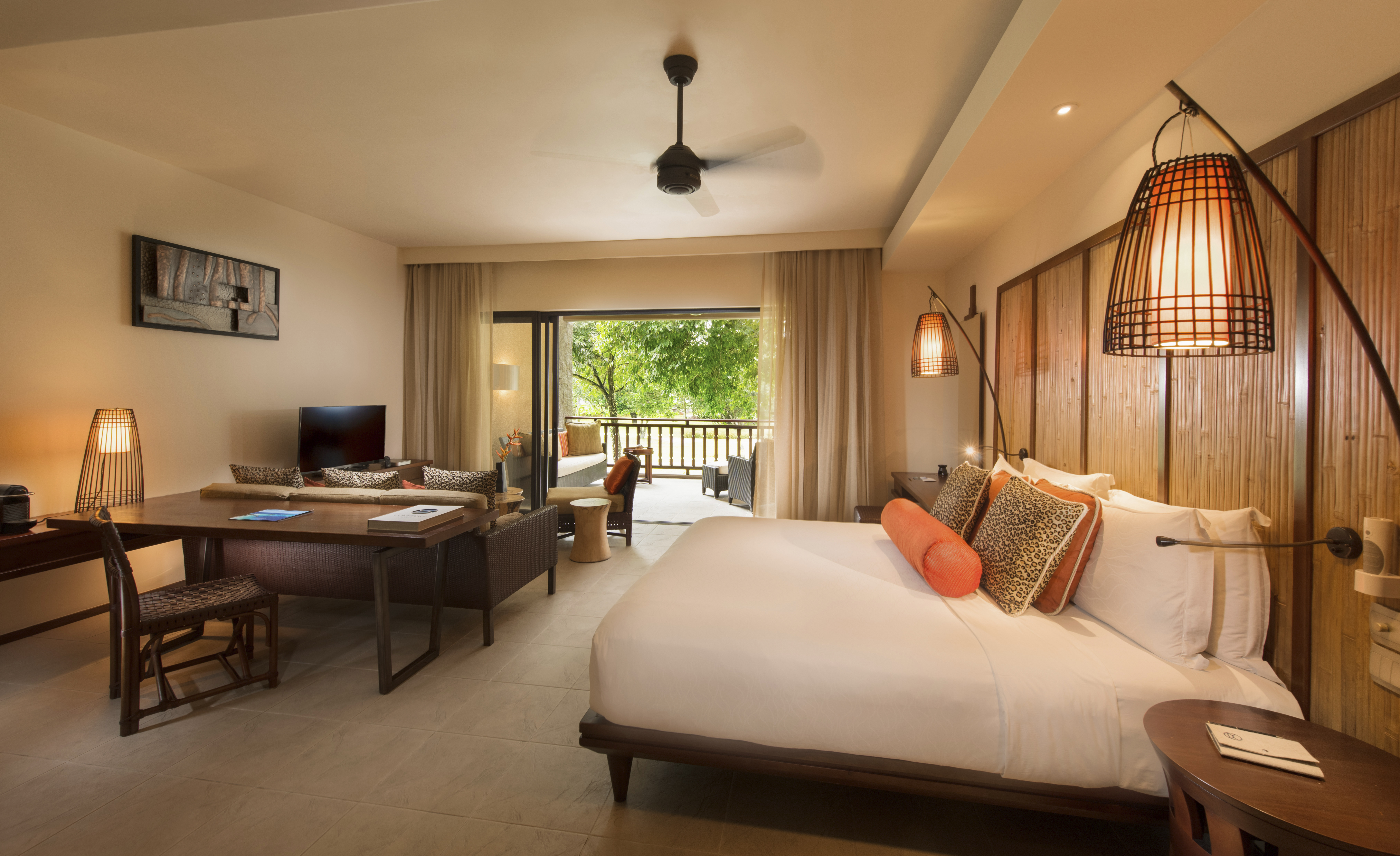 Constance Ephelia Accommodation Senior Suite 01