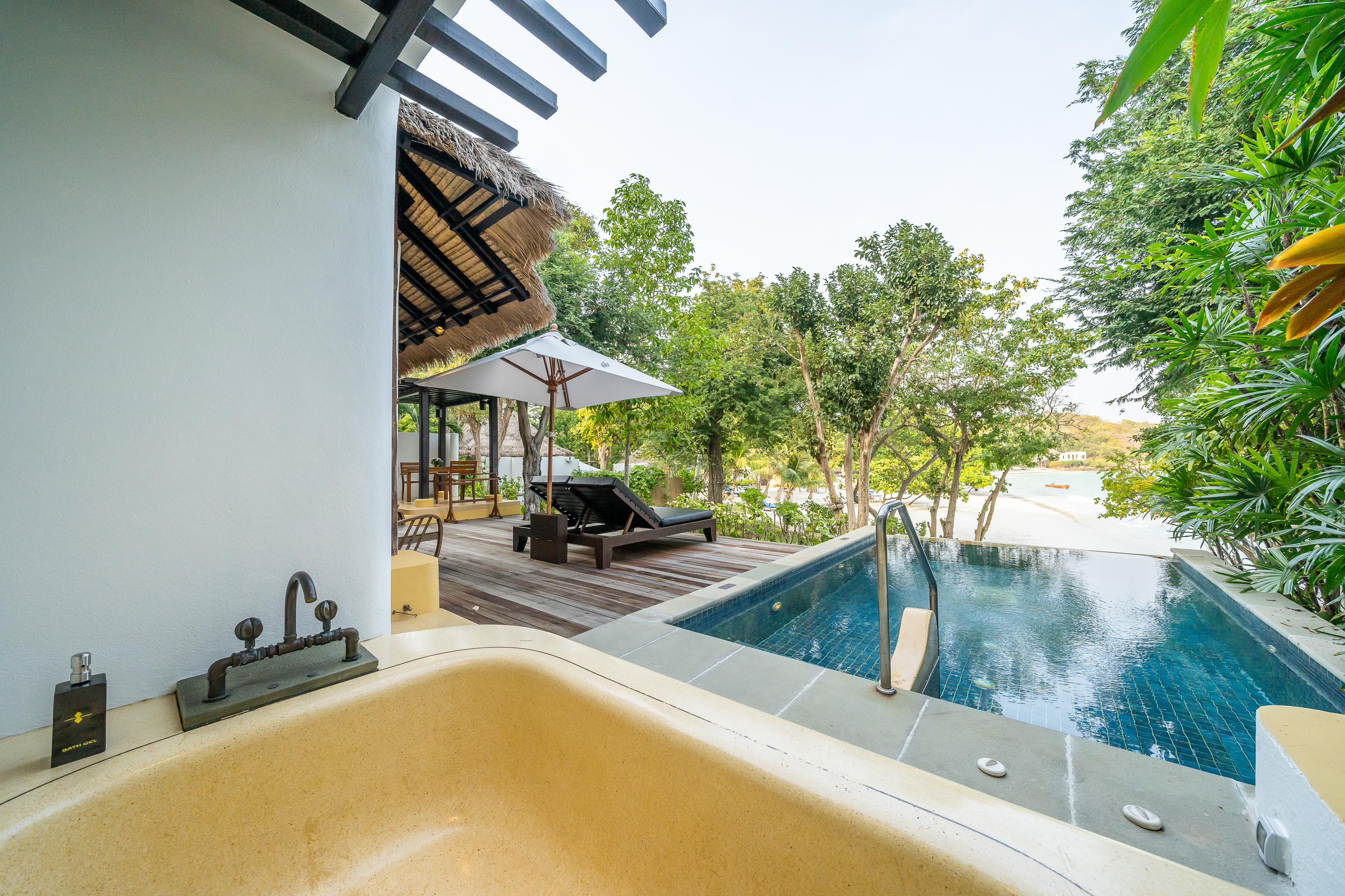 Beachfront Pool Villa 101 & 102 Pool With View 2