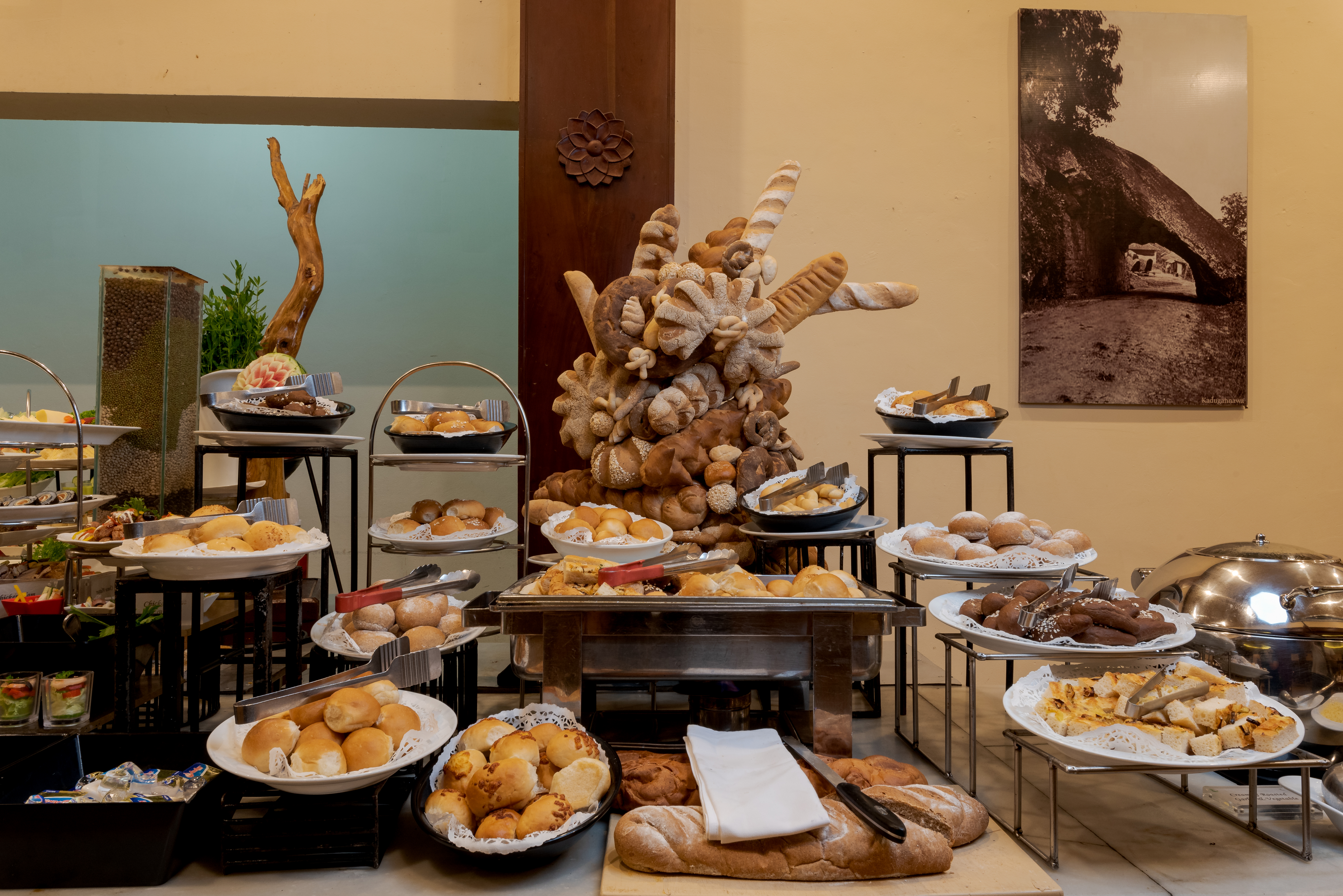 Amaya Hills Food Buffet 4