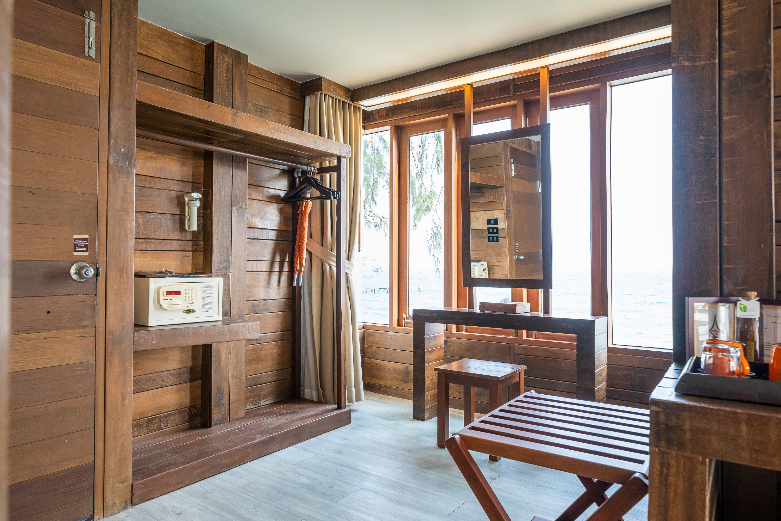 Beach Front Suite Area