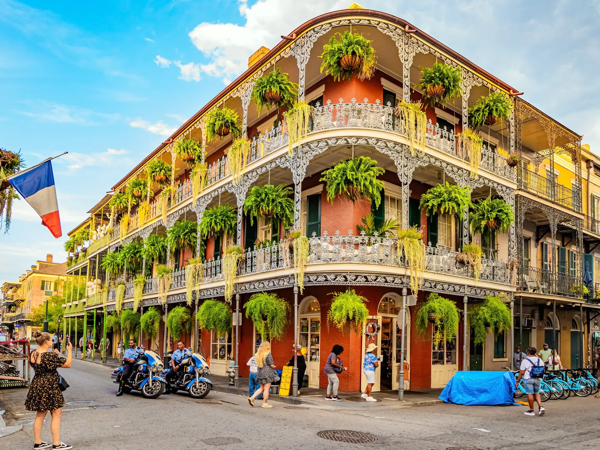Shutterstock 2481038227 NEW ORLEANS, USA, SEPTEMBER 16, 2023 Magic Carnival Of New Orleans. French Quarter. Endless Celebration Of The Fabulous State Of Louisiana.