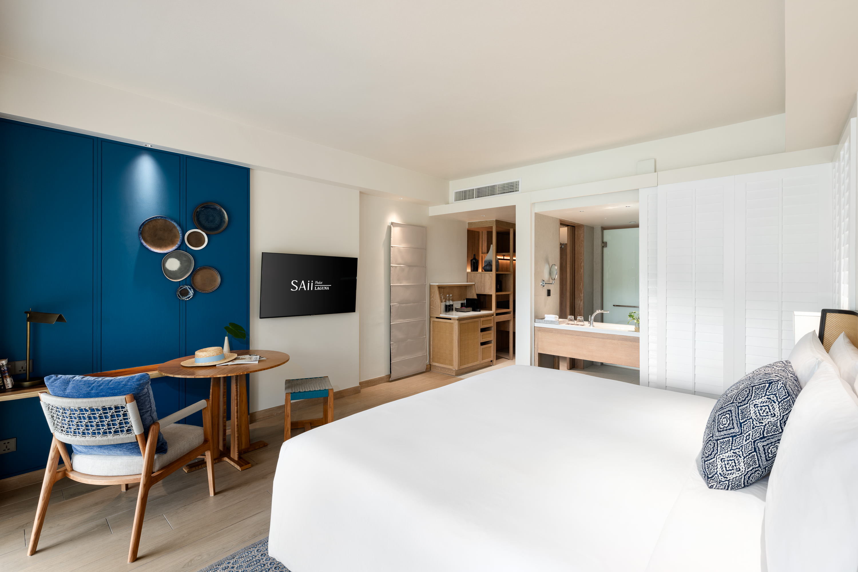 2 Saii Laguna Phuket Ocean View Balcony King Bed Table And TV