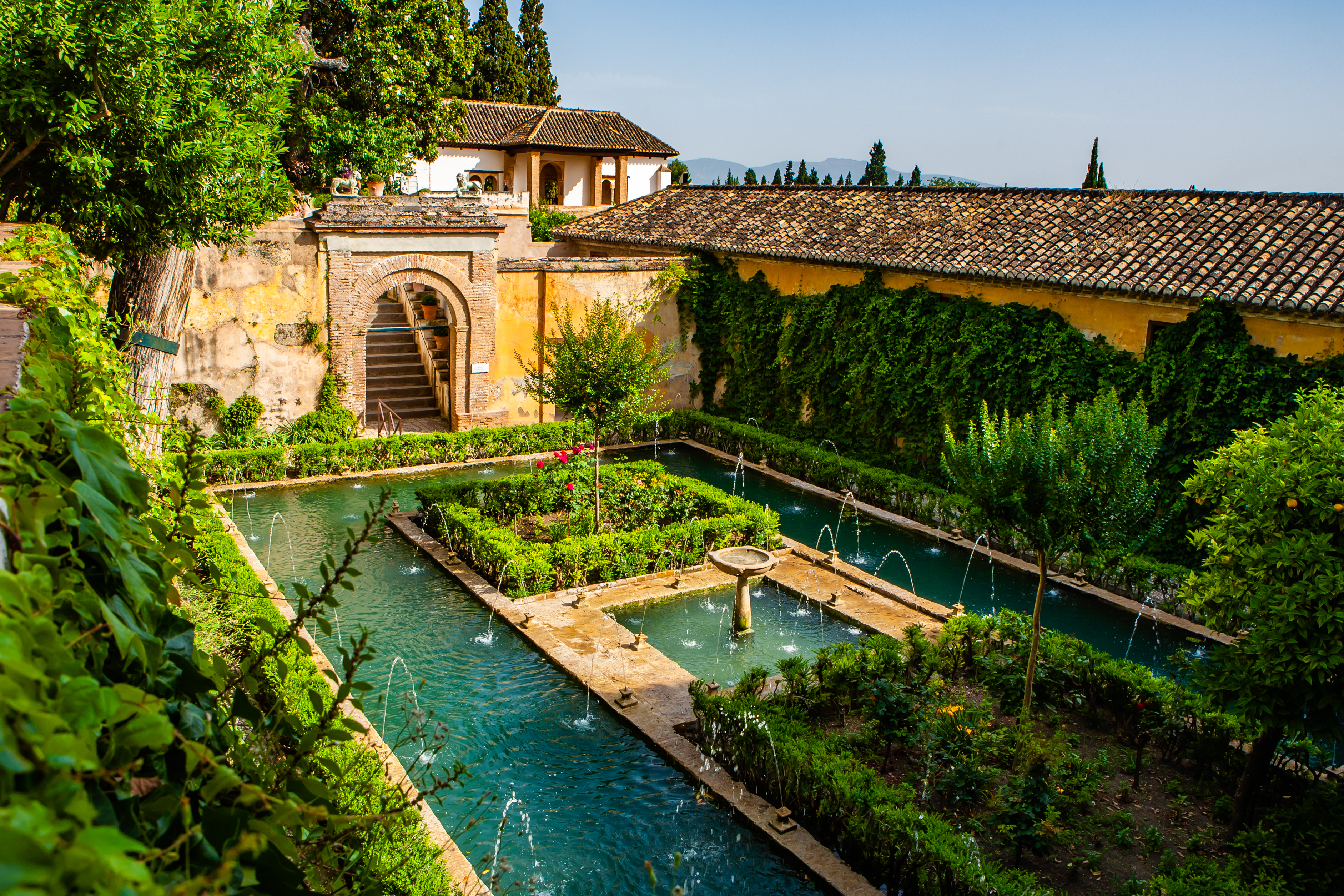 Granada Shutterstock 1398215894