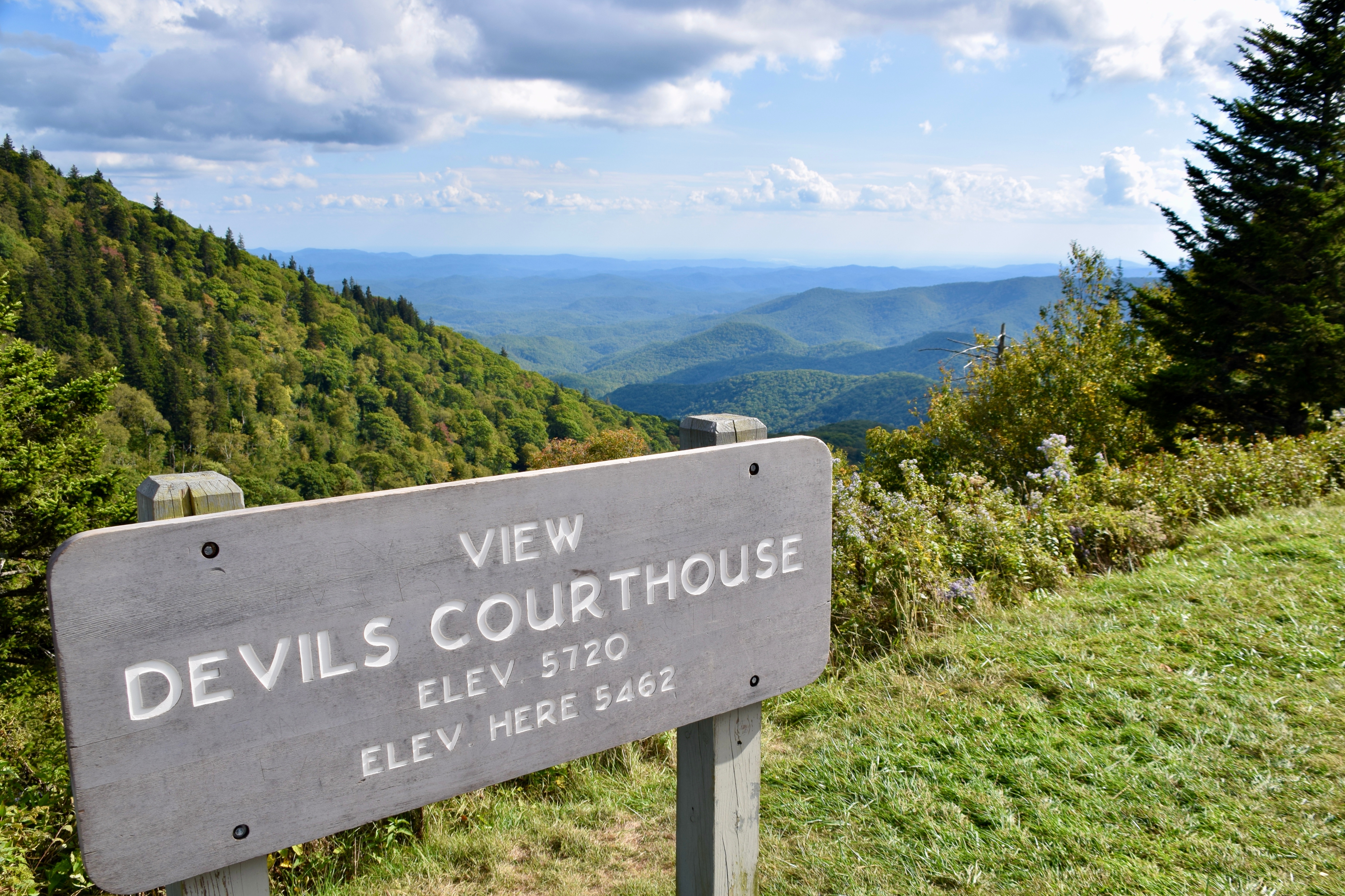 Shutterstock 2272134059 Great Smoky Mountains, United States, September 26, 2019. The Devils Courthouse, View Of The Great Smoky Mountains. USA.