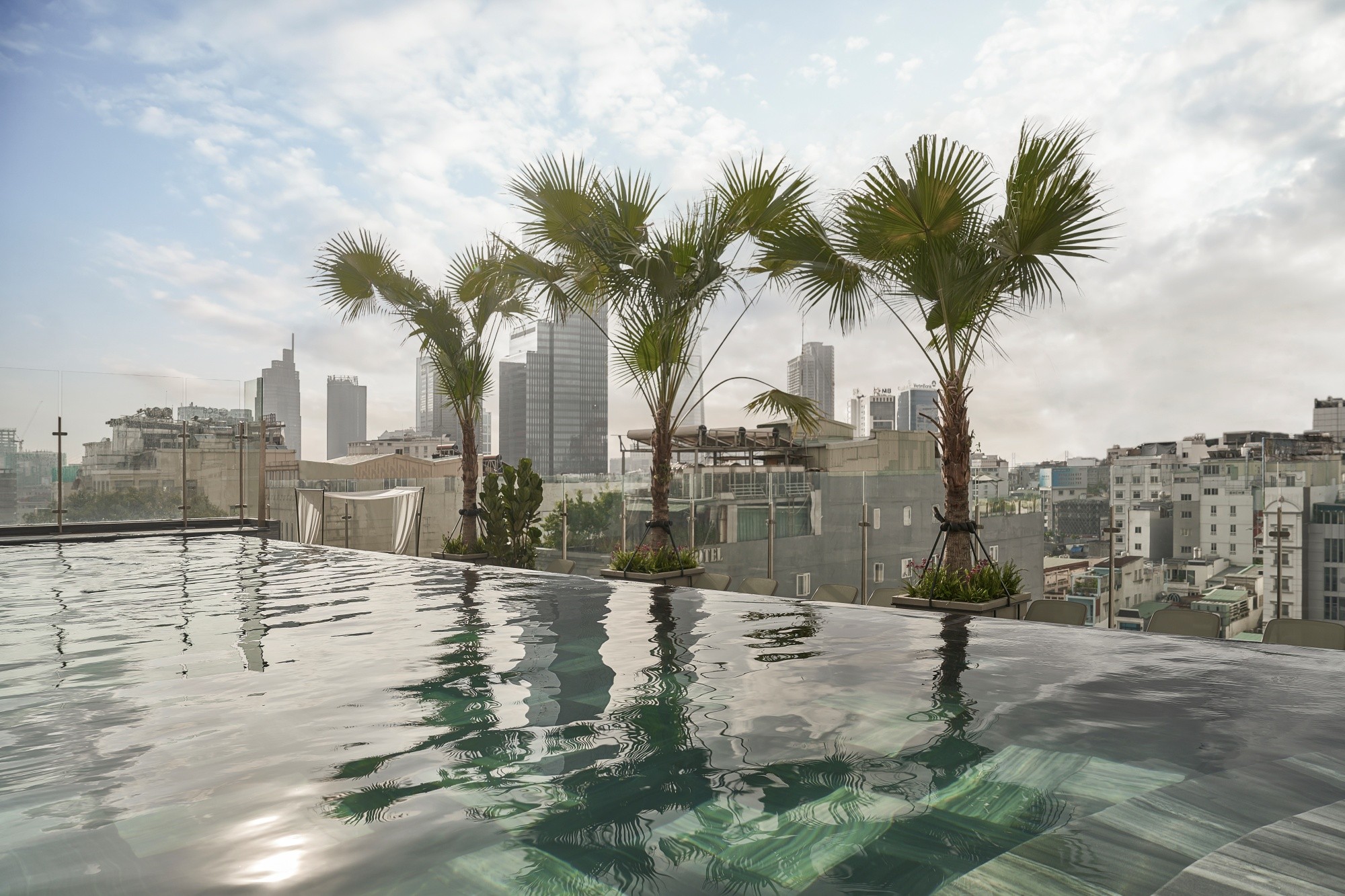 Swimming Pool 2 2000