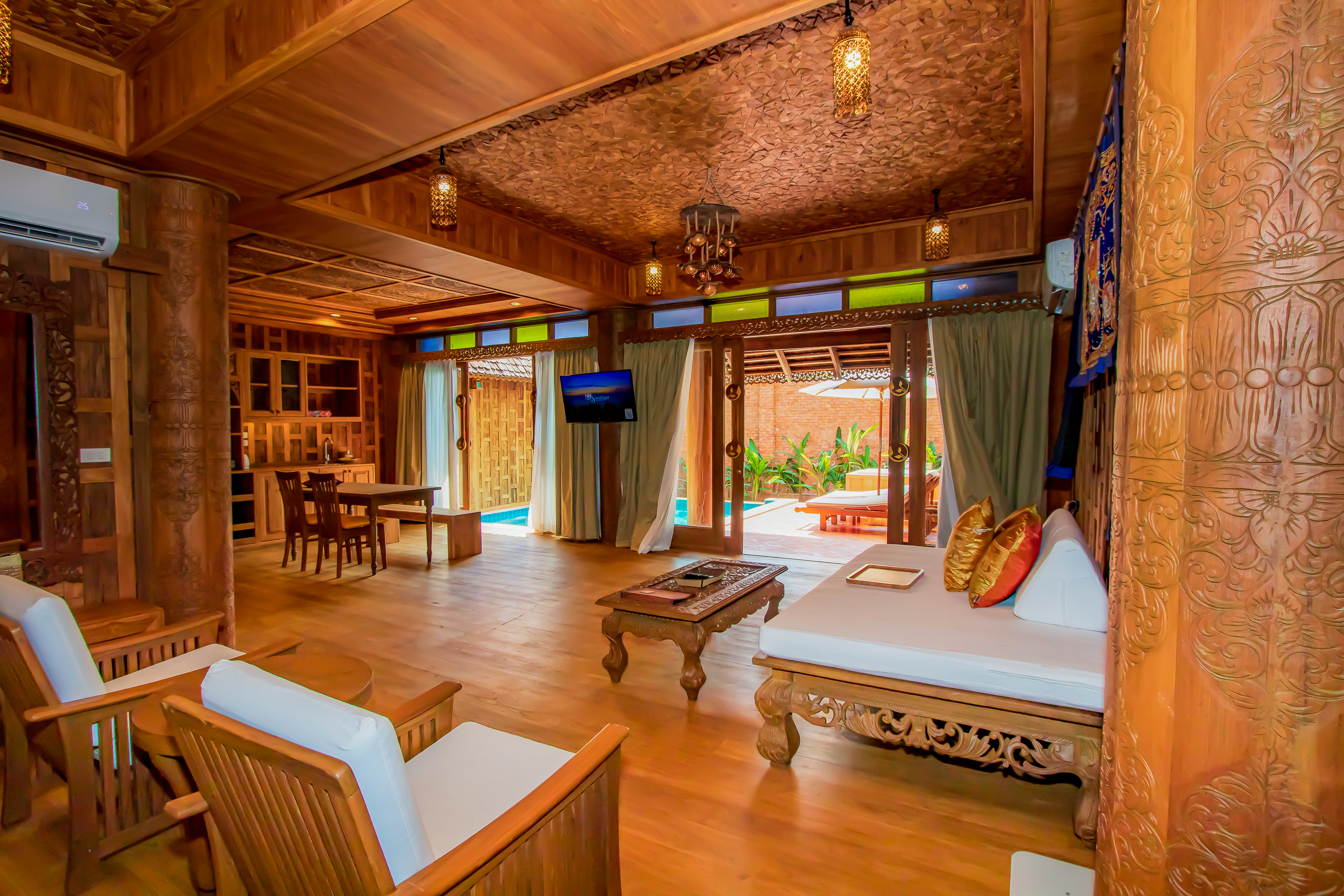 GARDEN POOL SUITE (10)