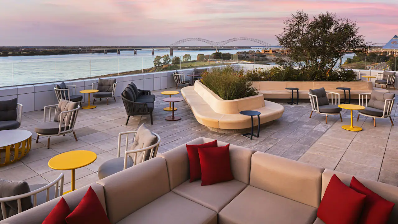 MEMCT P0039 Roof Deck Seating.16X9