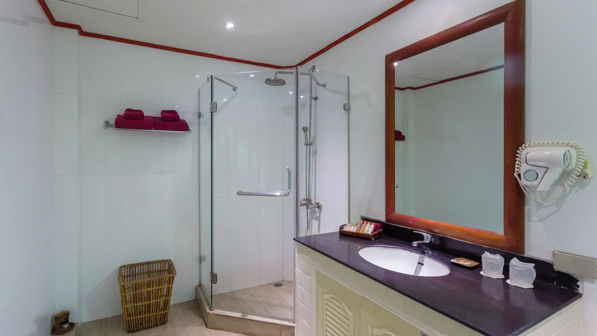 Superior Building 04