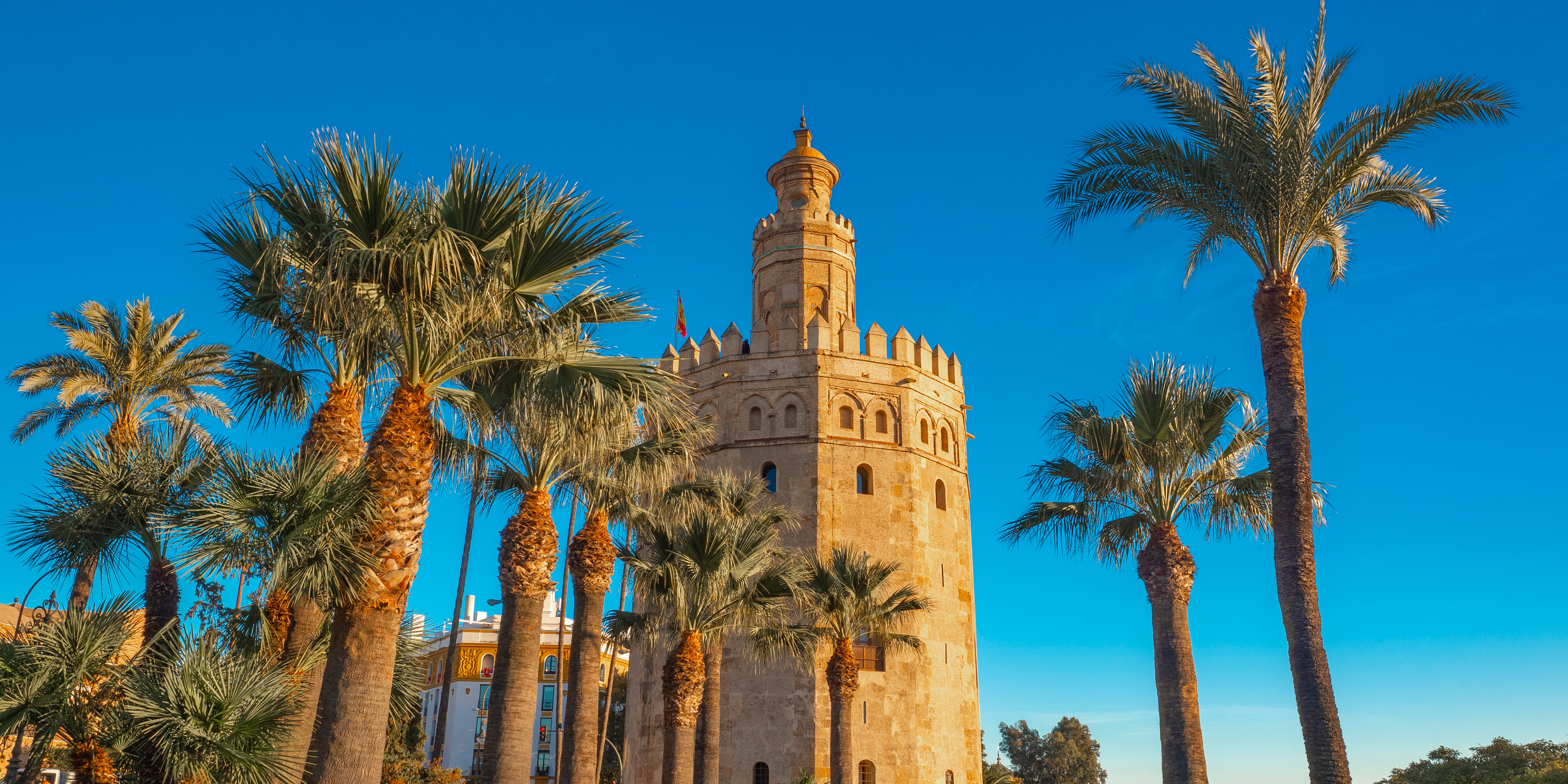 Torre Del Oro Sevilla Shutterstock 2437245287