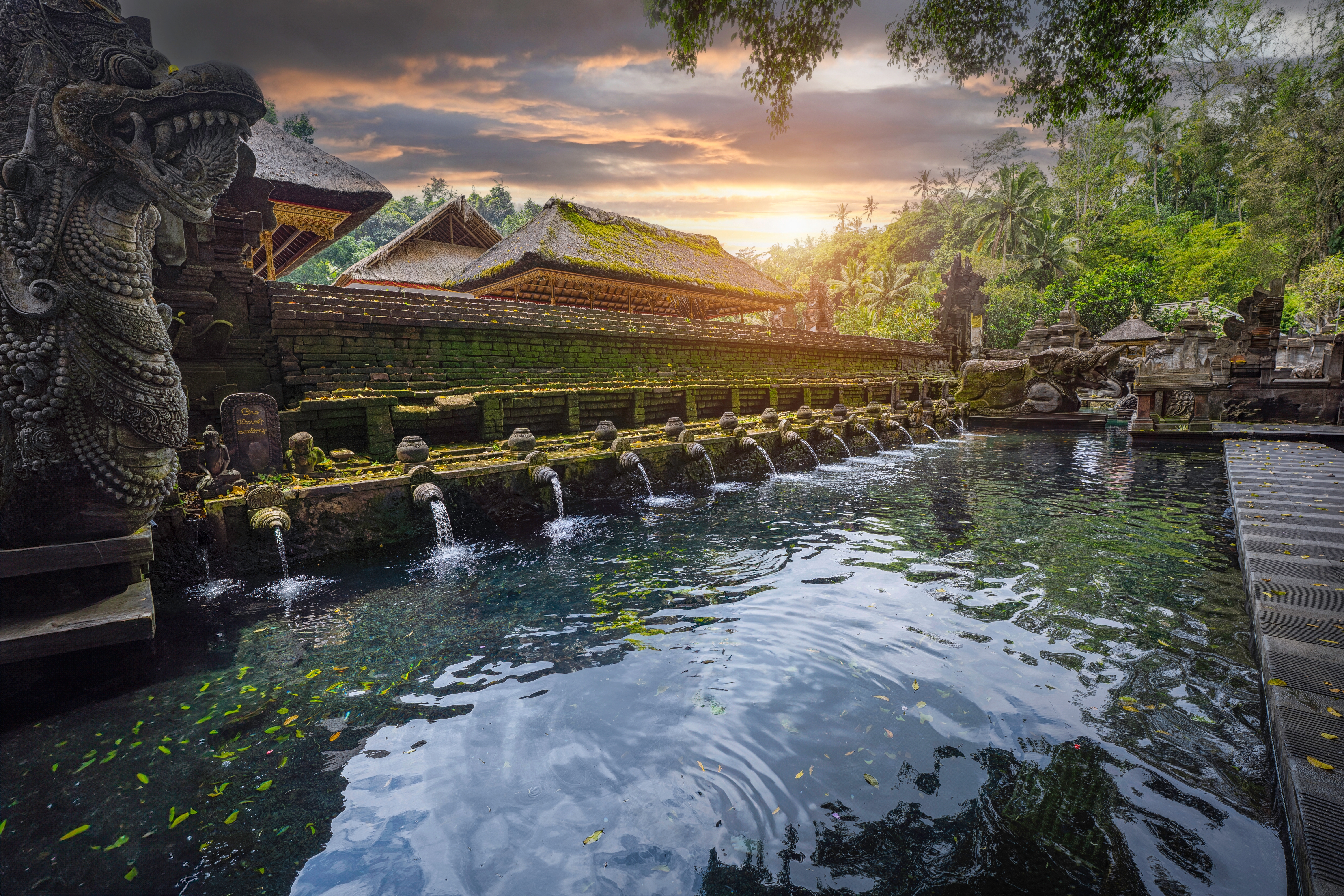 Shutterstock 2367896955 (Tirtha Empul Temple In Tampak, Bali, Indonesia)