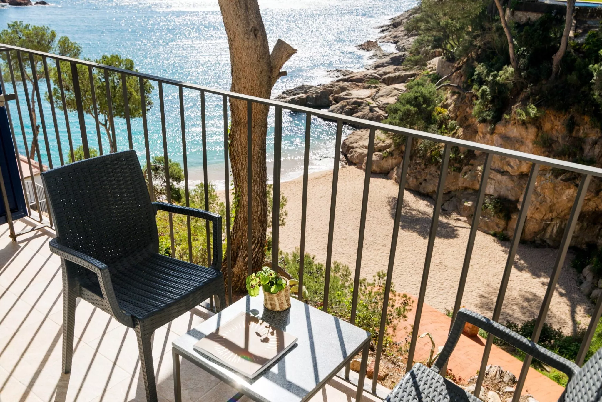 Double Balcony Seaview 4