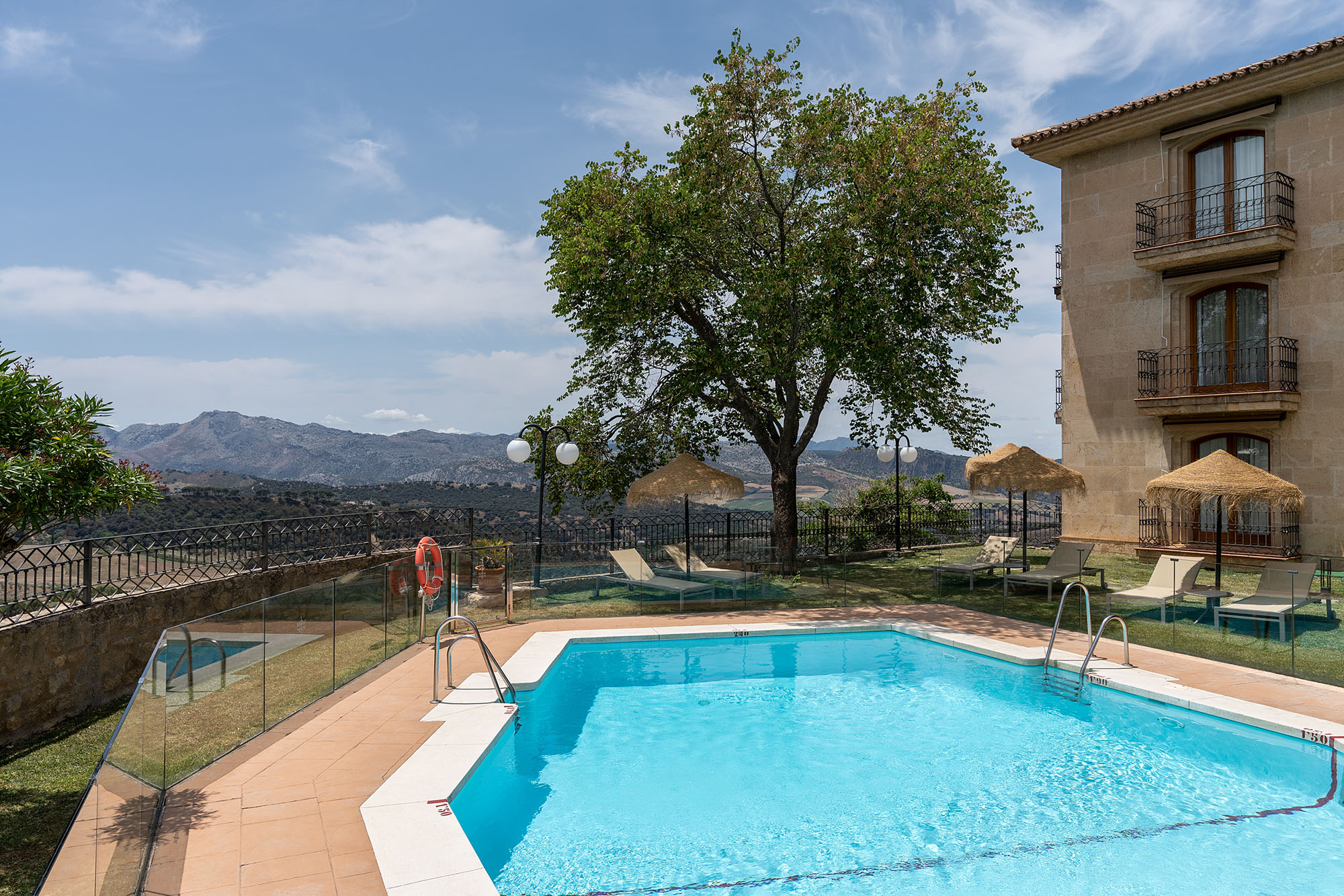 Parador De Ronda 122 Piscina