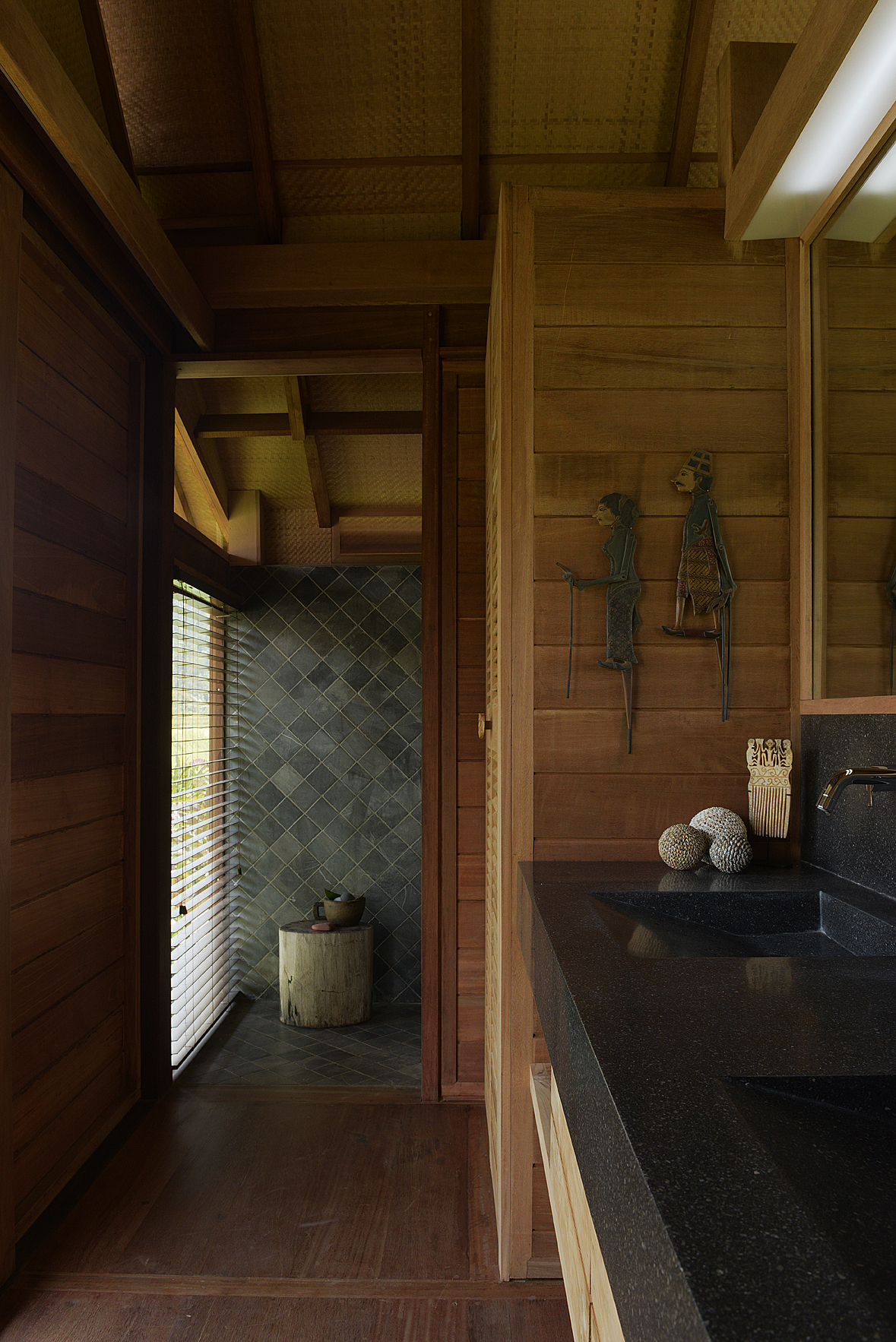 Two Bedroom Bungalow Bathroom