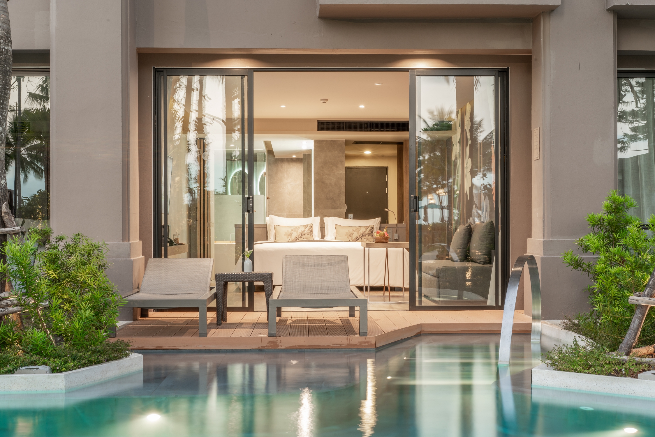 Seaside Pool Access 3