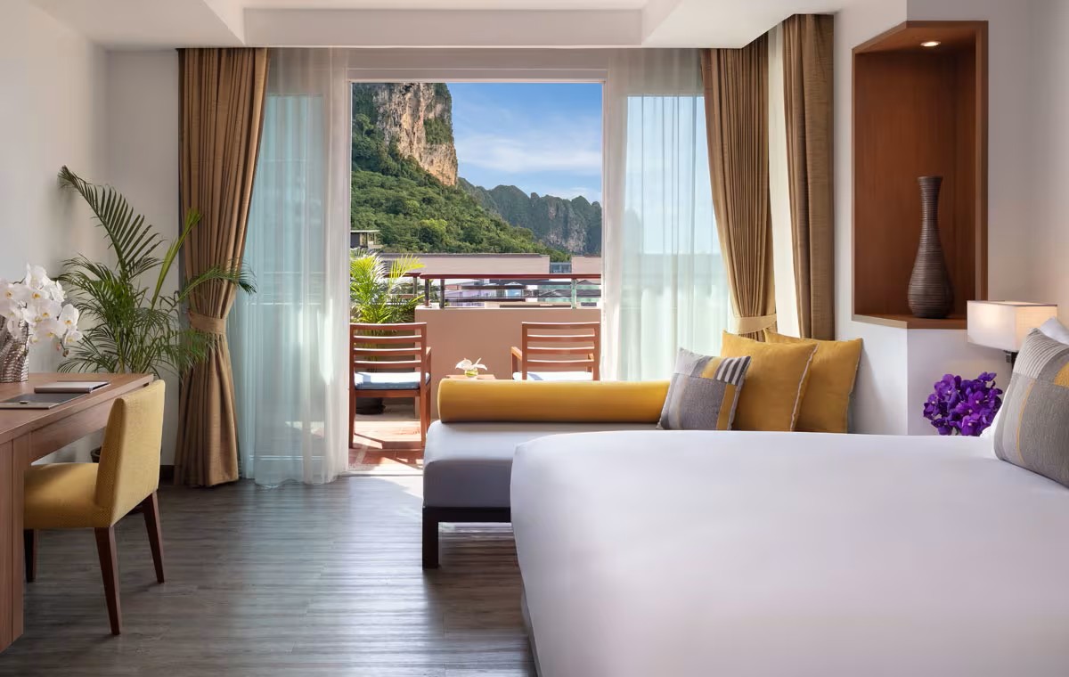 Avani Ao Nang Cliff Krabi Resort Avani Superior Room 9 1200X760 (1)