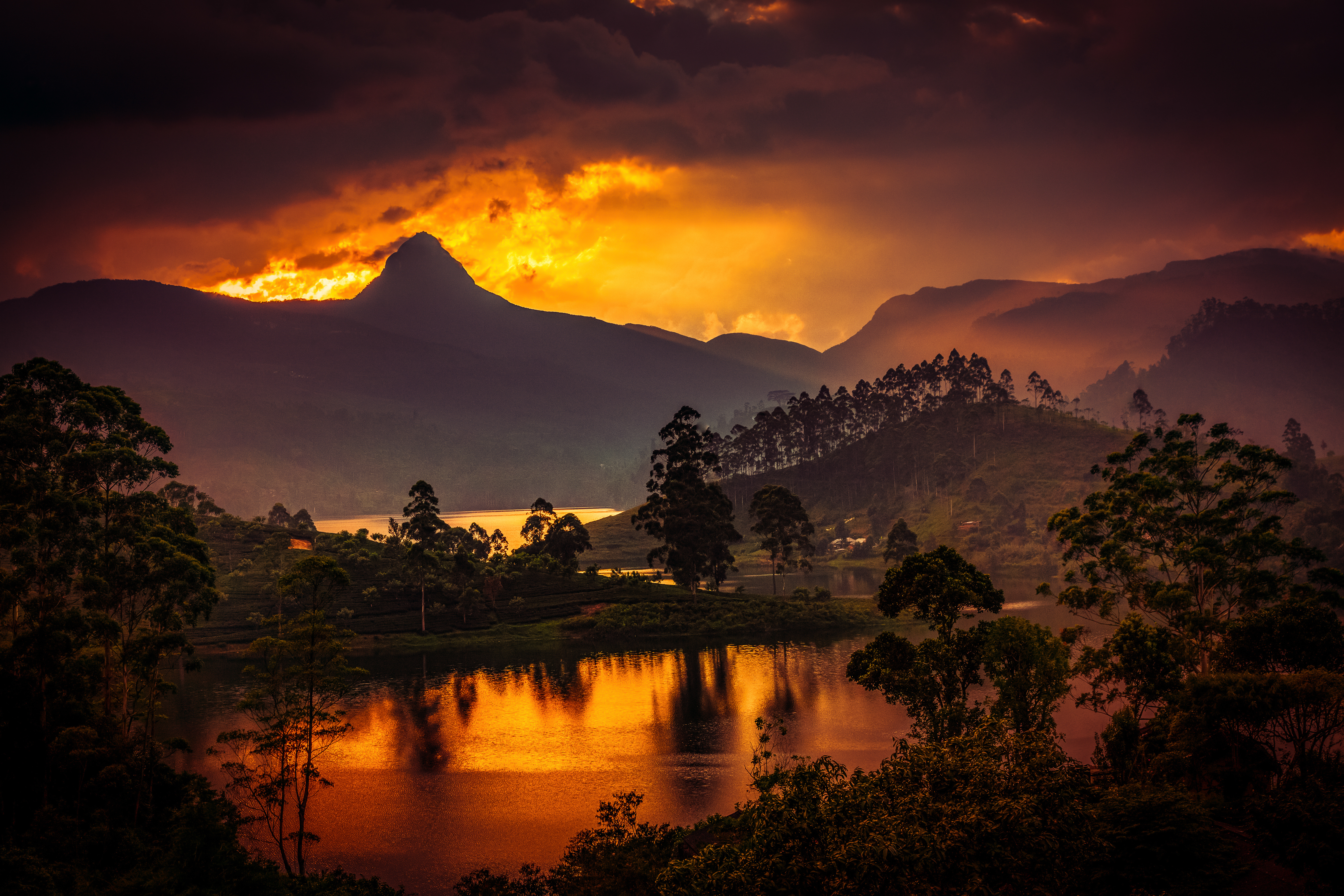 Solnedgang ved Adam's Peak