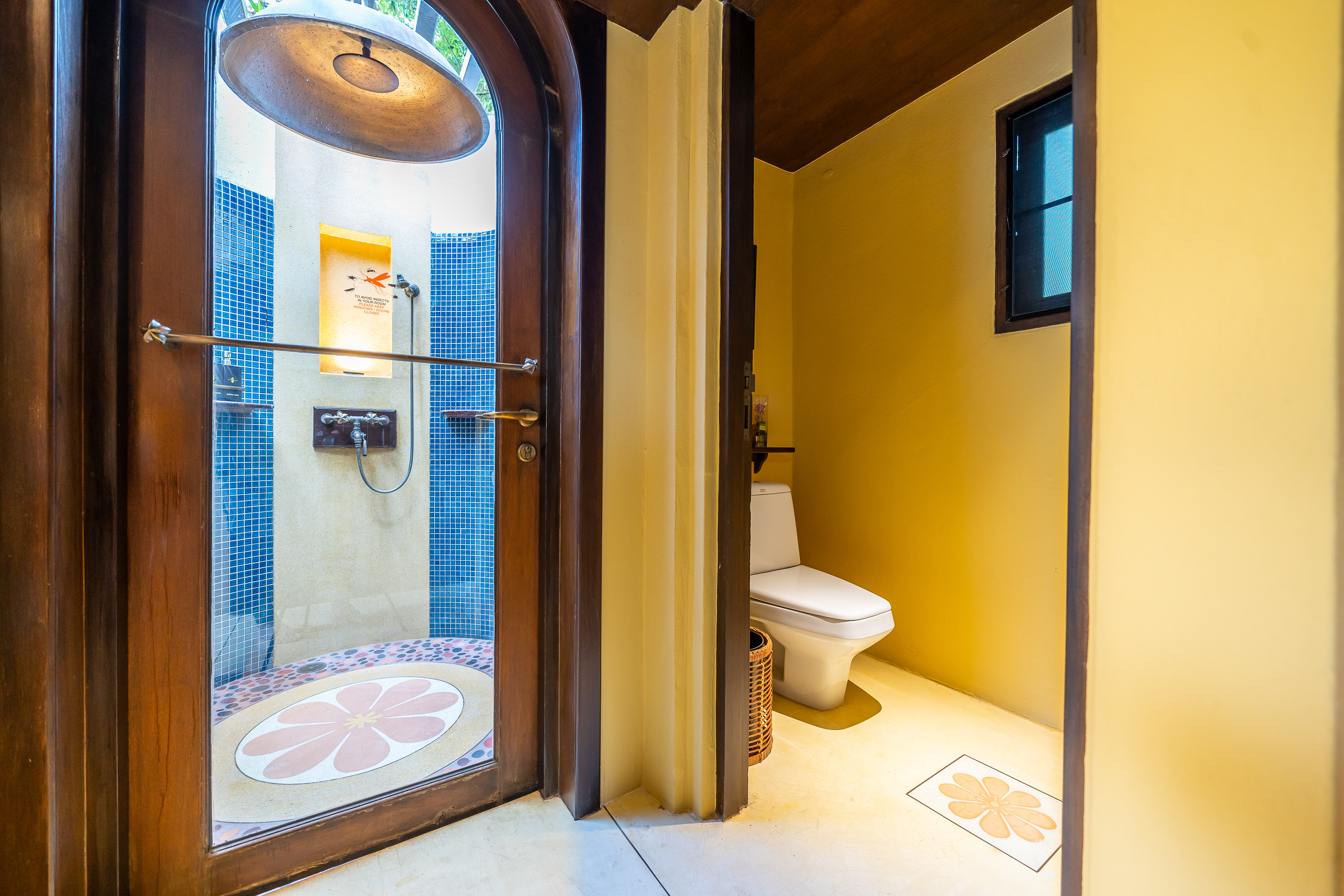 Beachfront Pool Villa 101 & 102 Bathroom