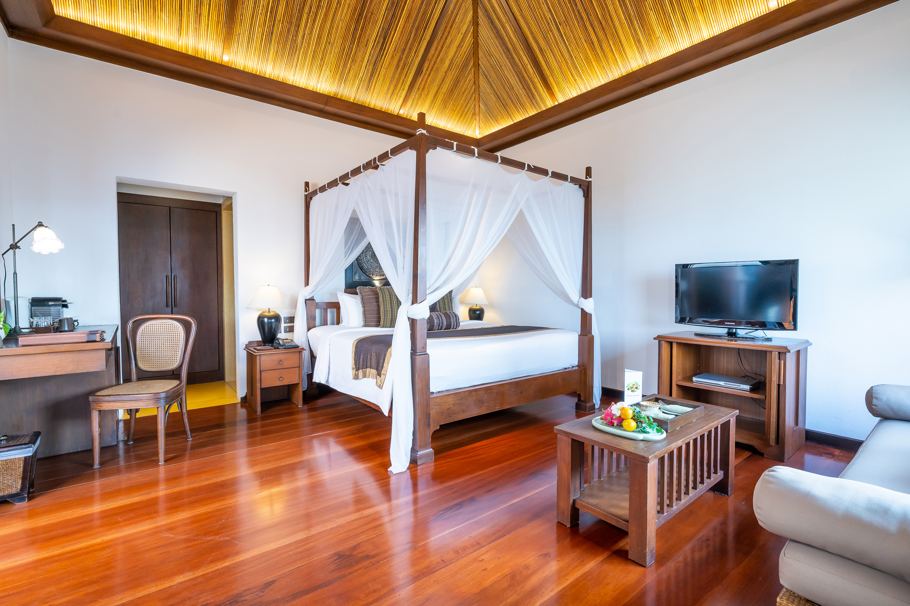 Premier Ocean Hillside Bed 1