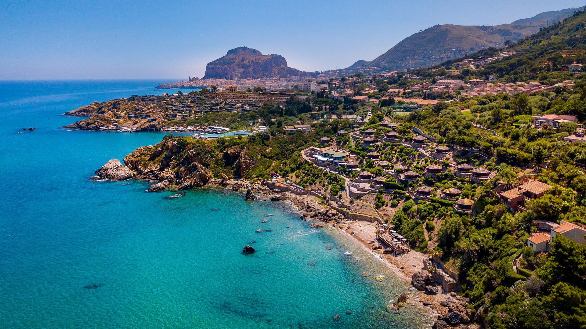 000 Calanica Residence Hotel