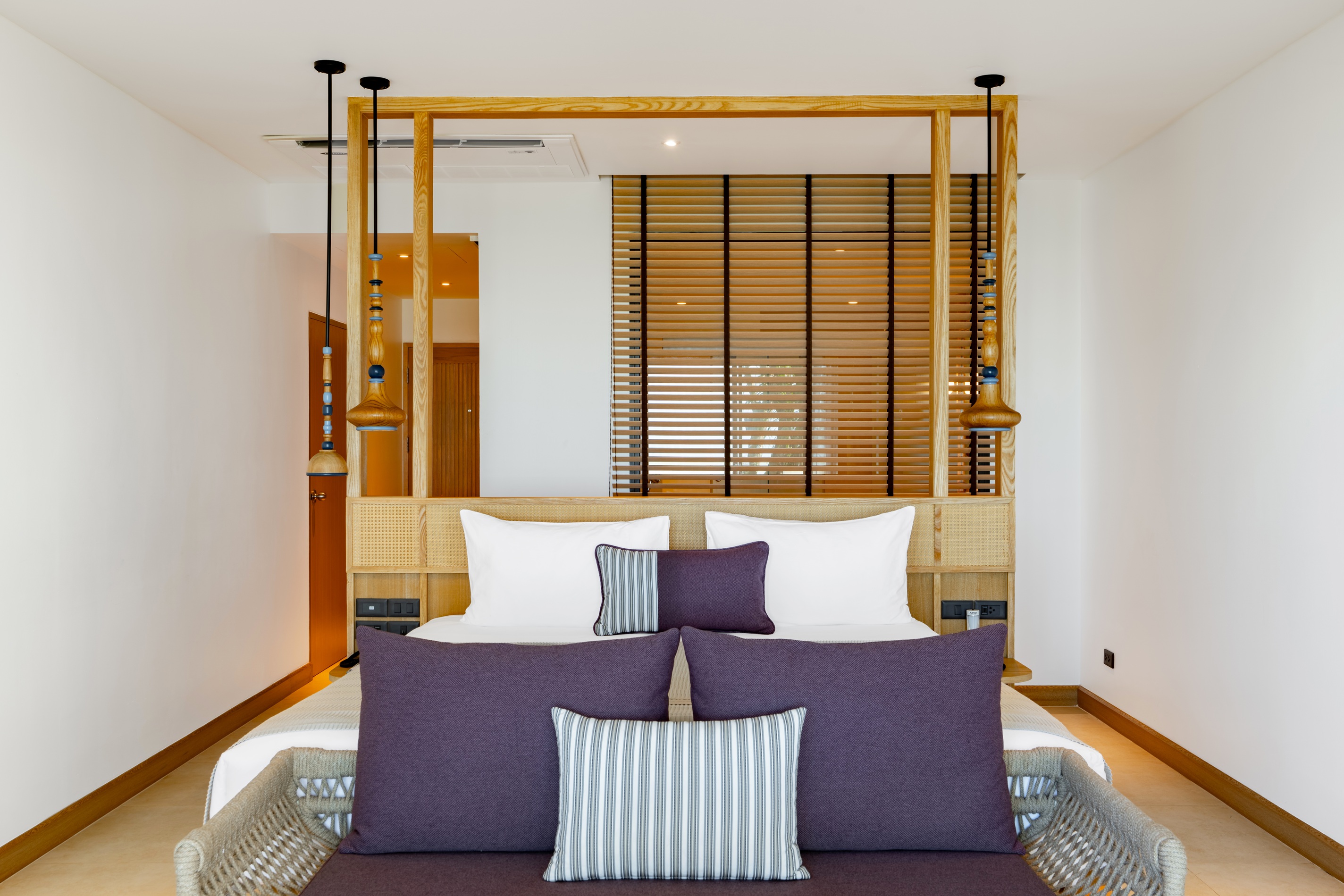 Deluxe Seaview (1)