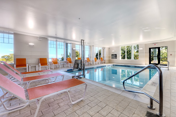 05 1 Amenities Indoor Pool And Hot Tub 1