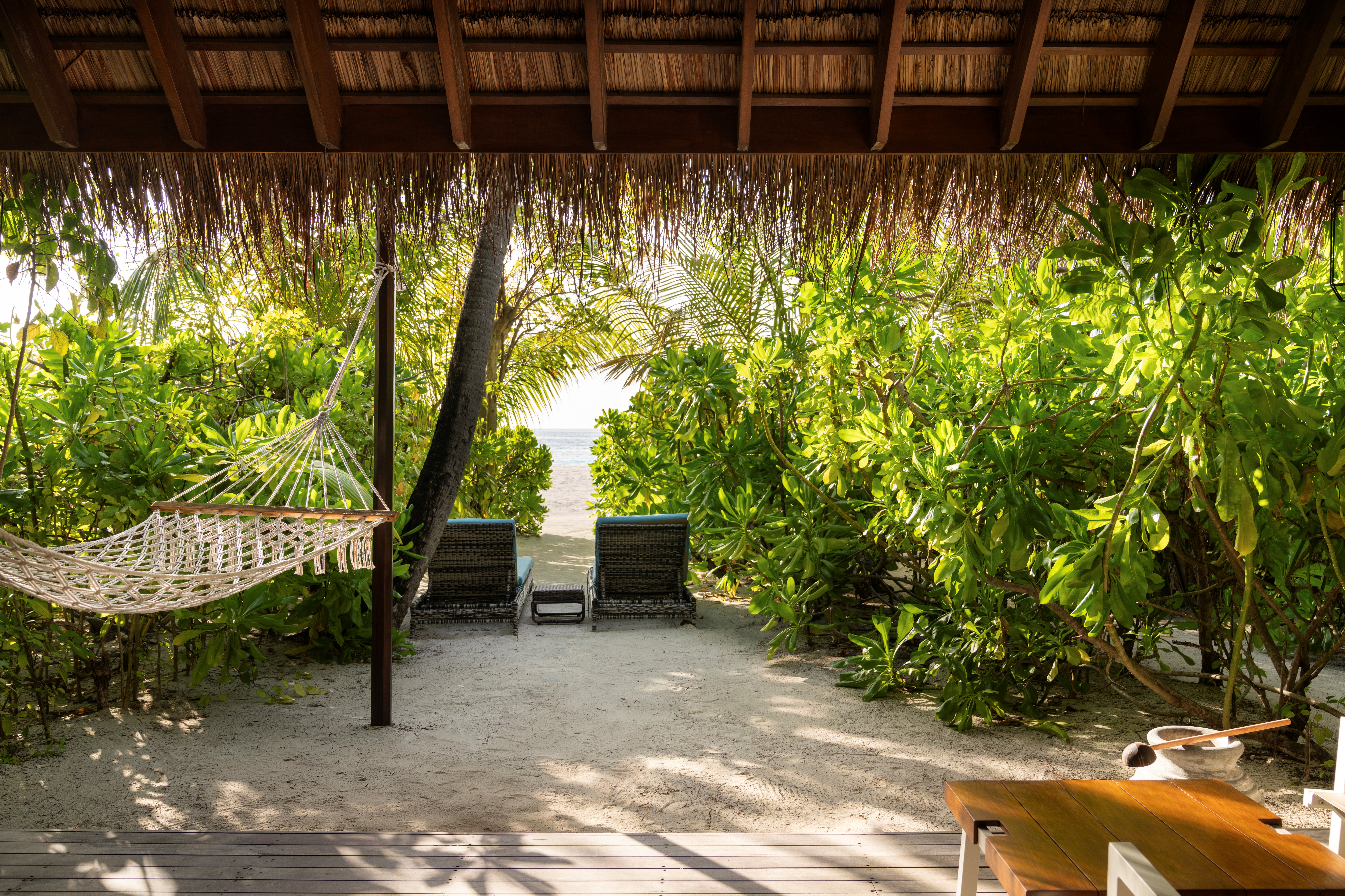 Constance Moofushi Accommodation Beach Villa 07