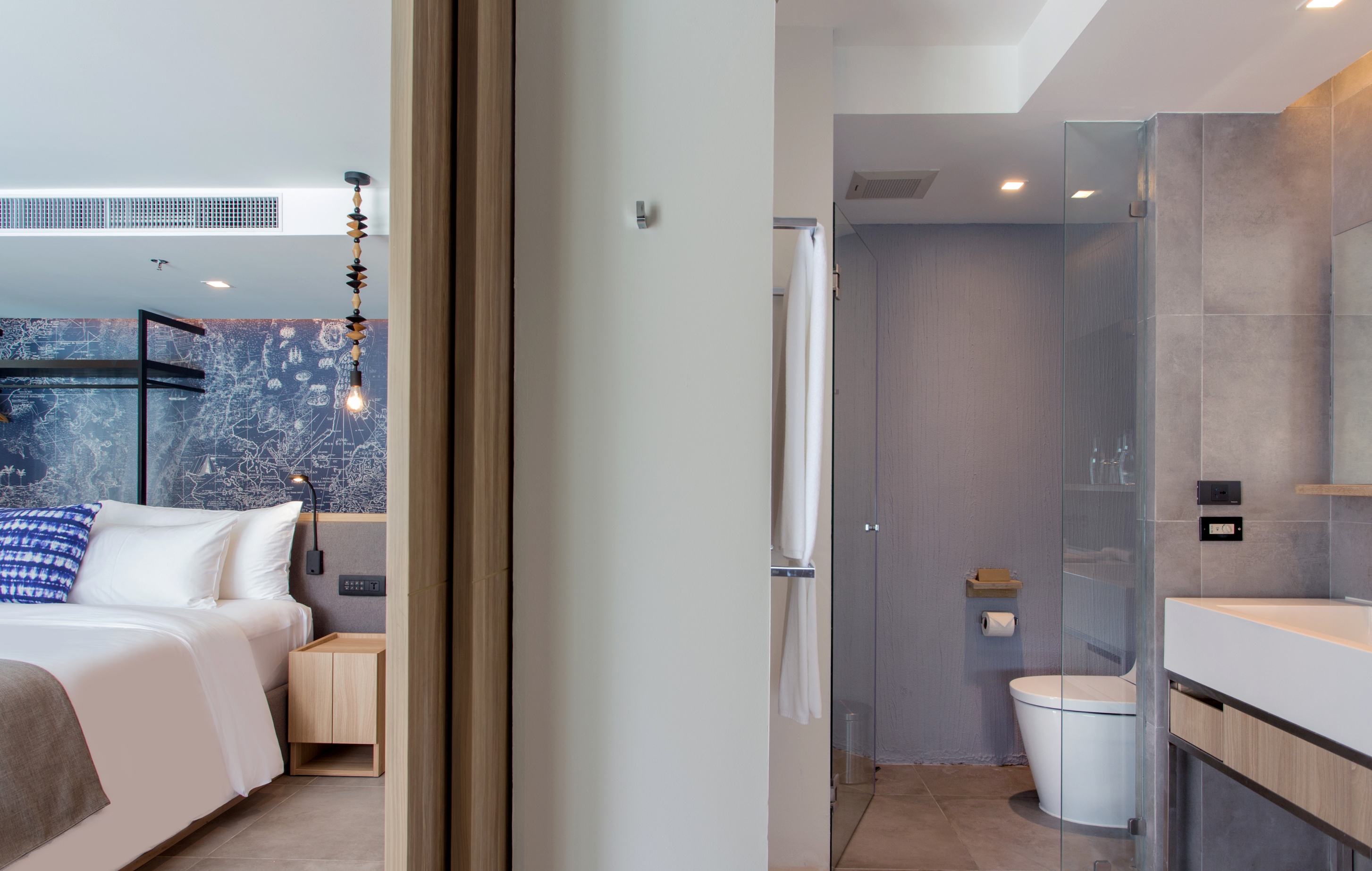 Pool Access Grand 6